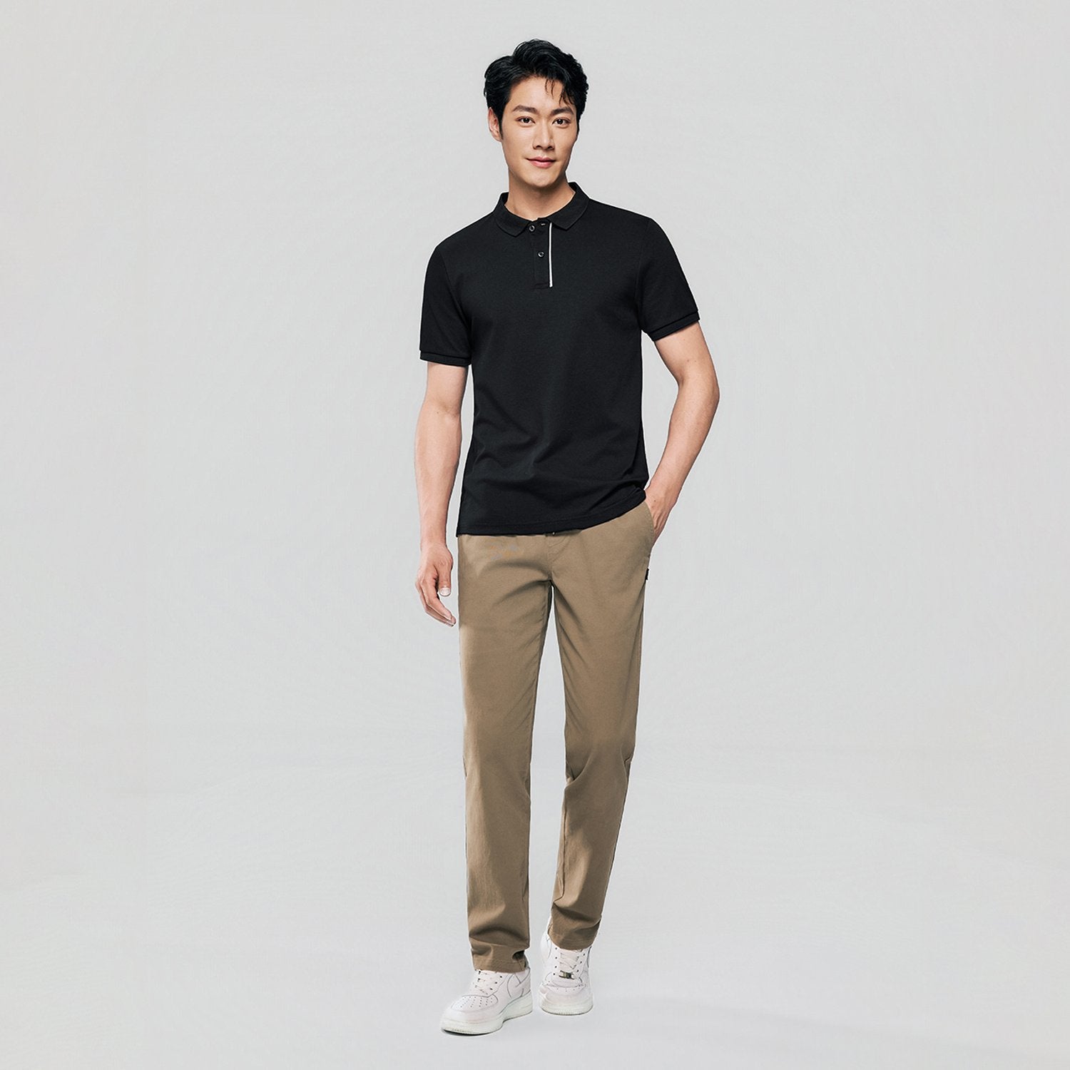 Men's Slim Fit Cool Touch Solid Polo Shirt - Image 1