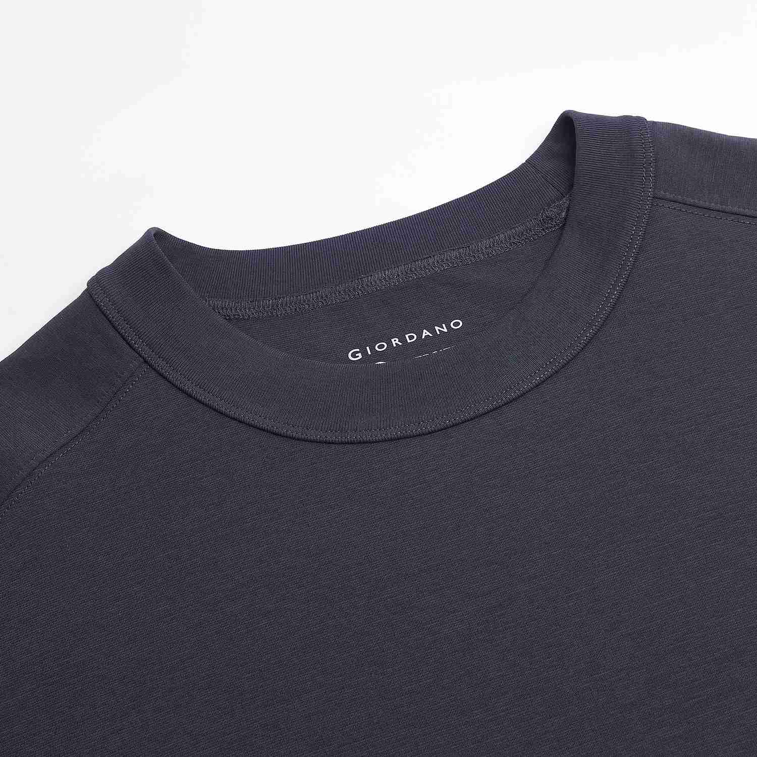 Men's Crew Neck  Cool Touch Loose fit Tee - Image 8