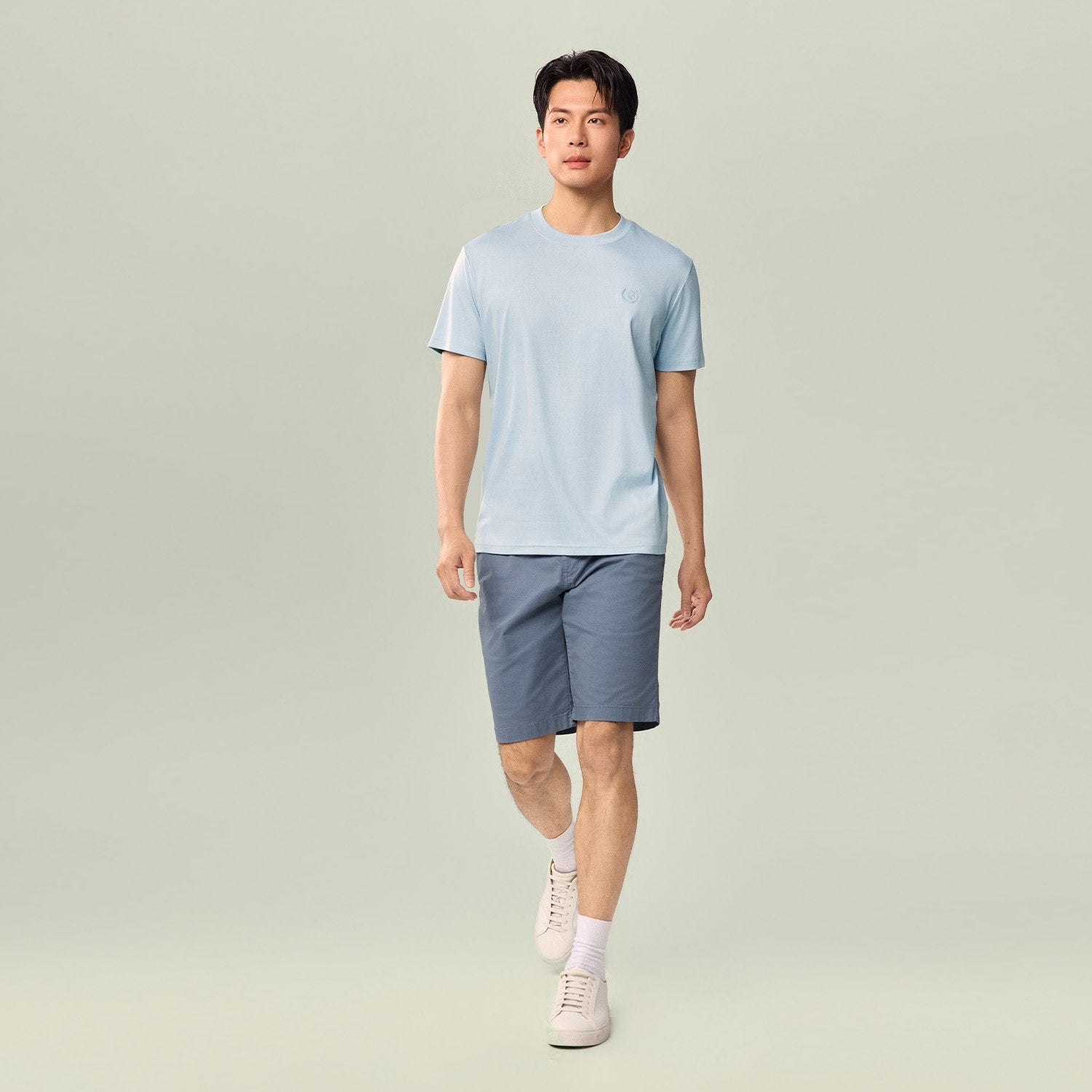 Men's Slim Fit Liquid Touch Cotton Crew Neck Tee - Image 1