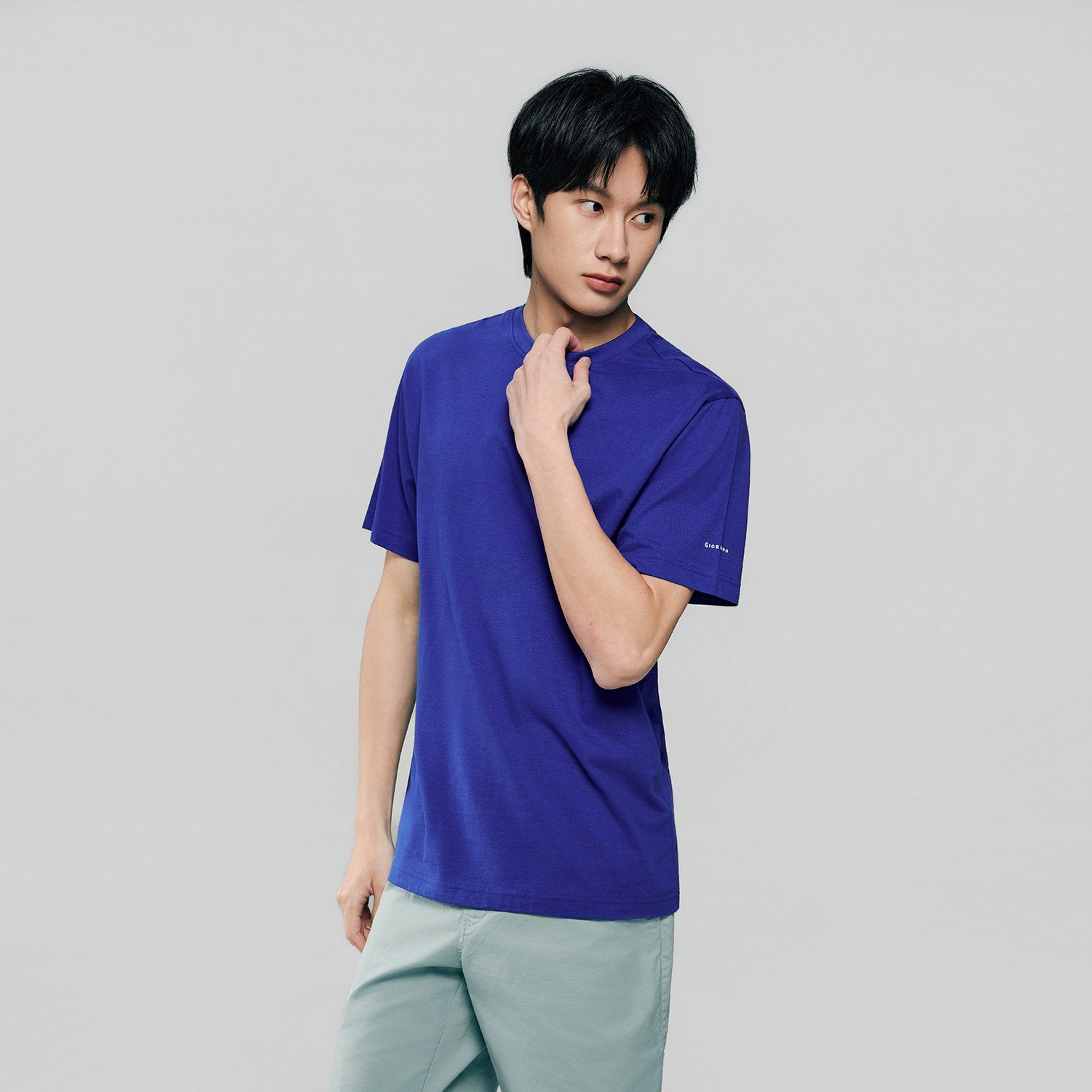 Men's Slim Fit Cotton Crew Neck Tee - Image 2