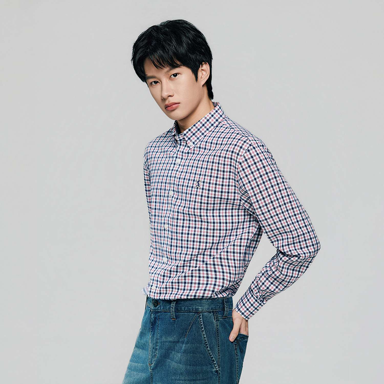 Men's Wrinkle Free Oxford Long Sleeve Shirt - Image 5