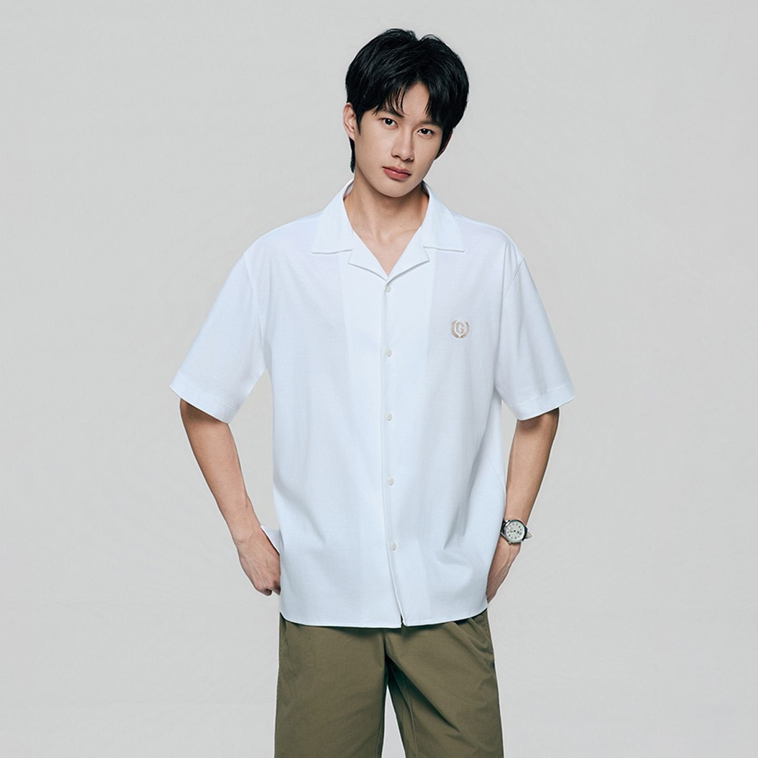 Men's Short Sleeve Relaxed Fit Shirt - Image 1
