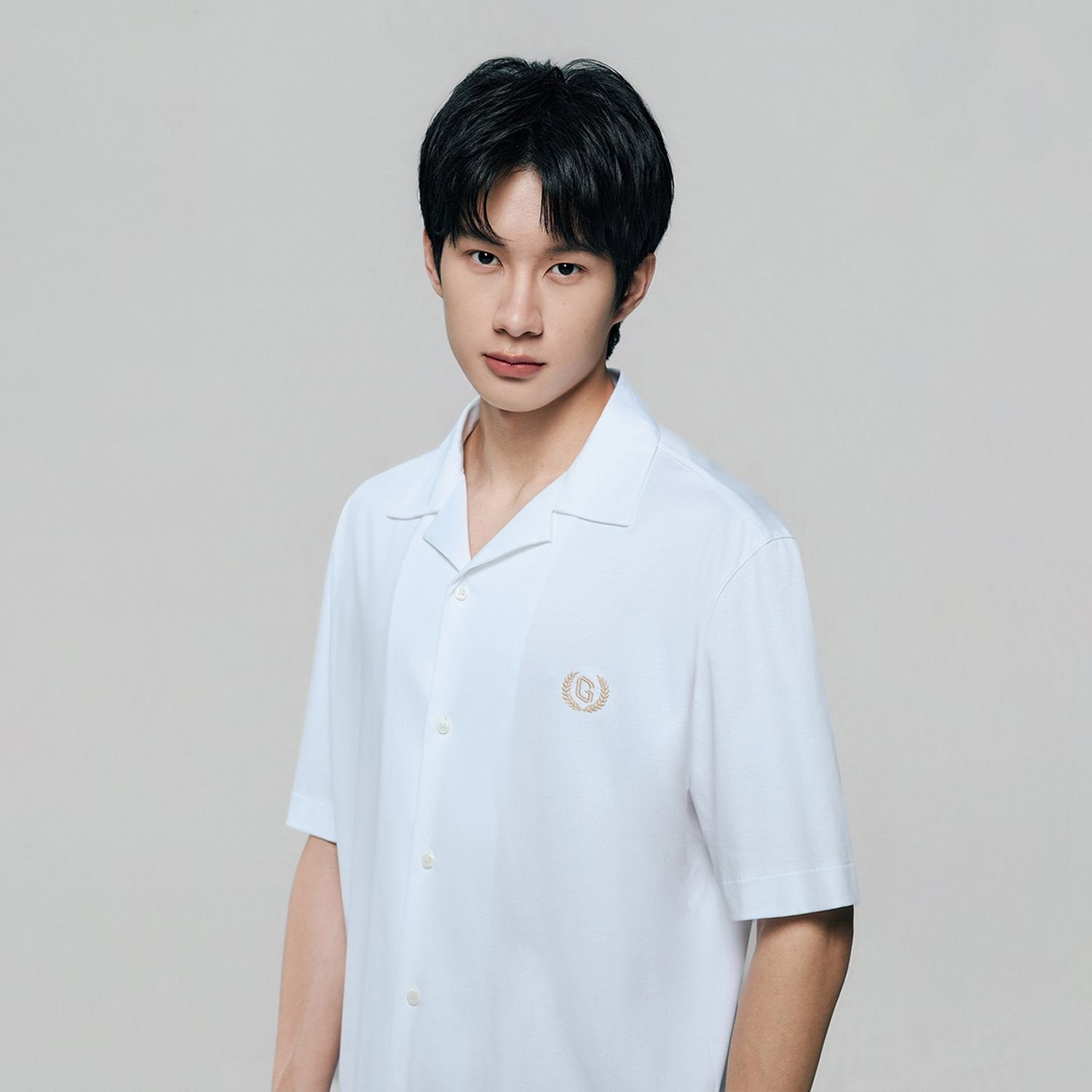Men's Short Sleeve Relaxed Fit Shirt - Image 7