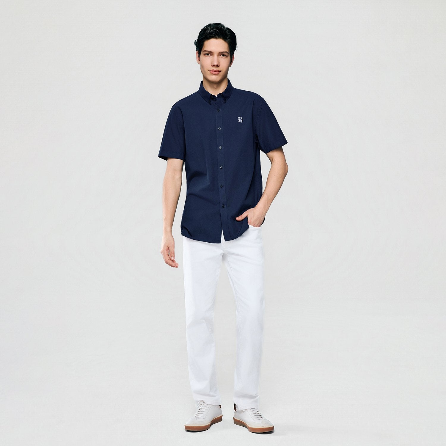 Men's Lion Oxford Slim Short Sleeve Shirt - Image 1