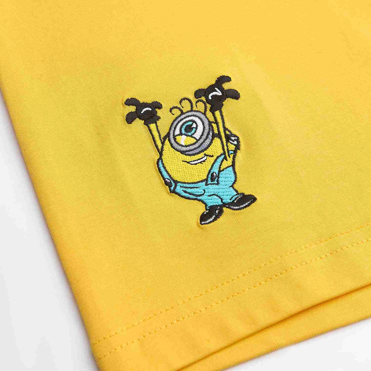 Men's Minions Relaxed Print Tee - Image 4