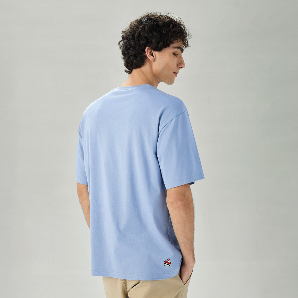Men's Relaxed Fit Smurfs Print Crew Neck Tee - Image 6