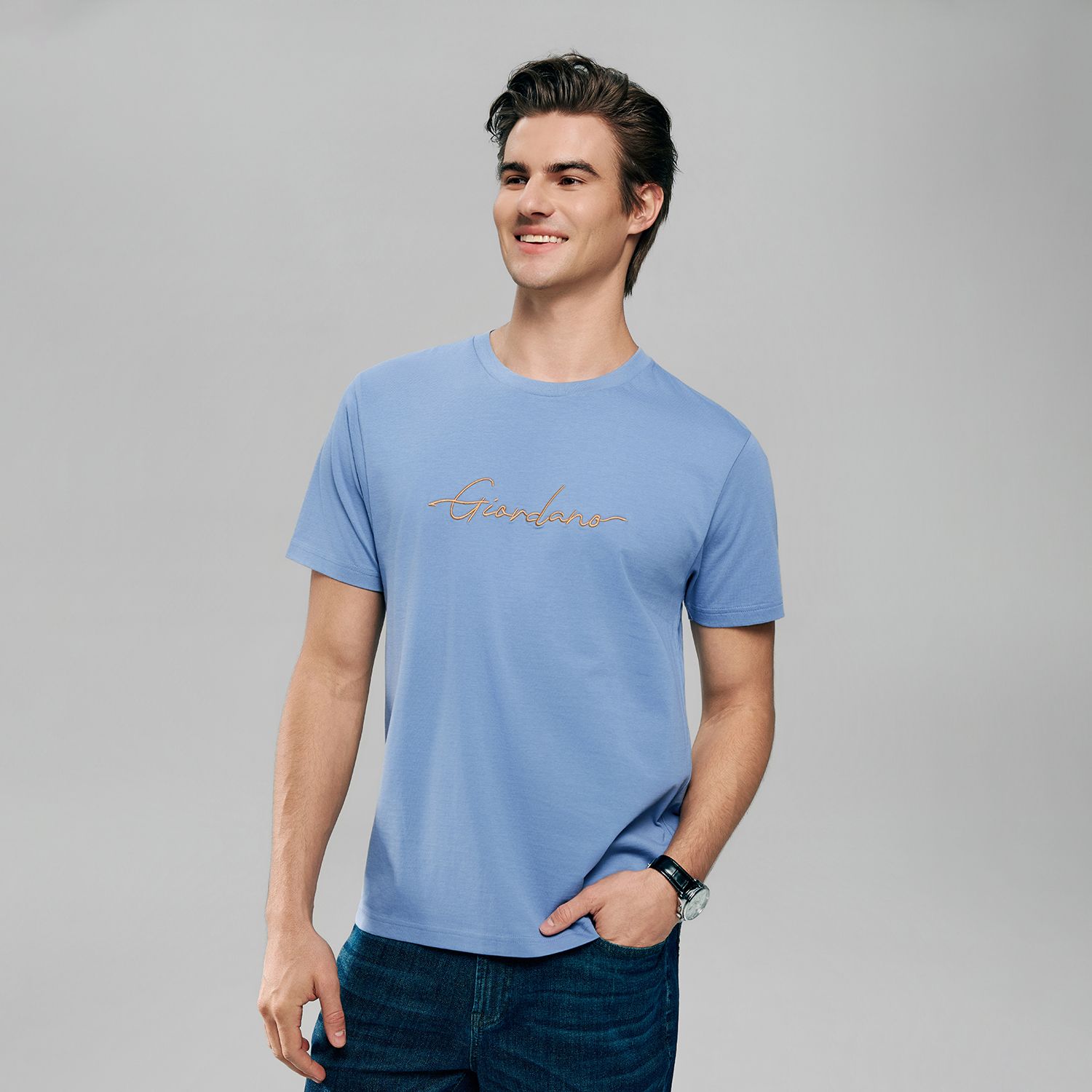 Men's Slim Fit Cotton Signature Print Tee - Image 4