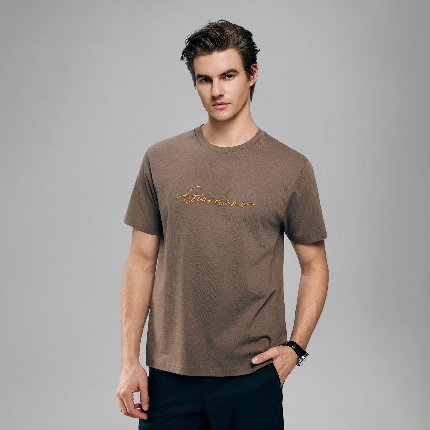 Men's Slim Fit Cotton Signature Print Tee - Image 1