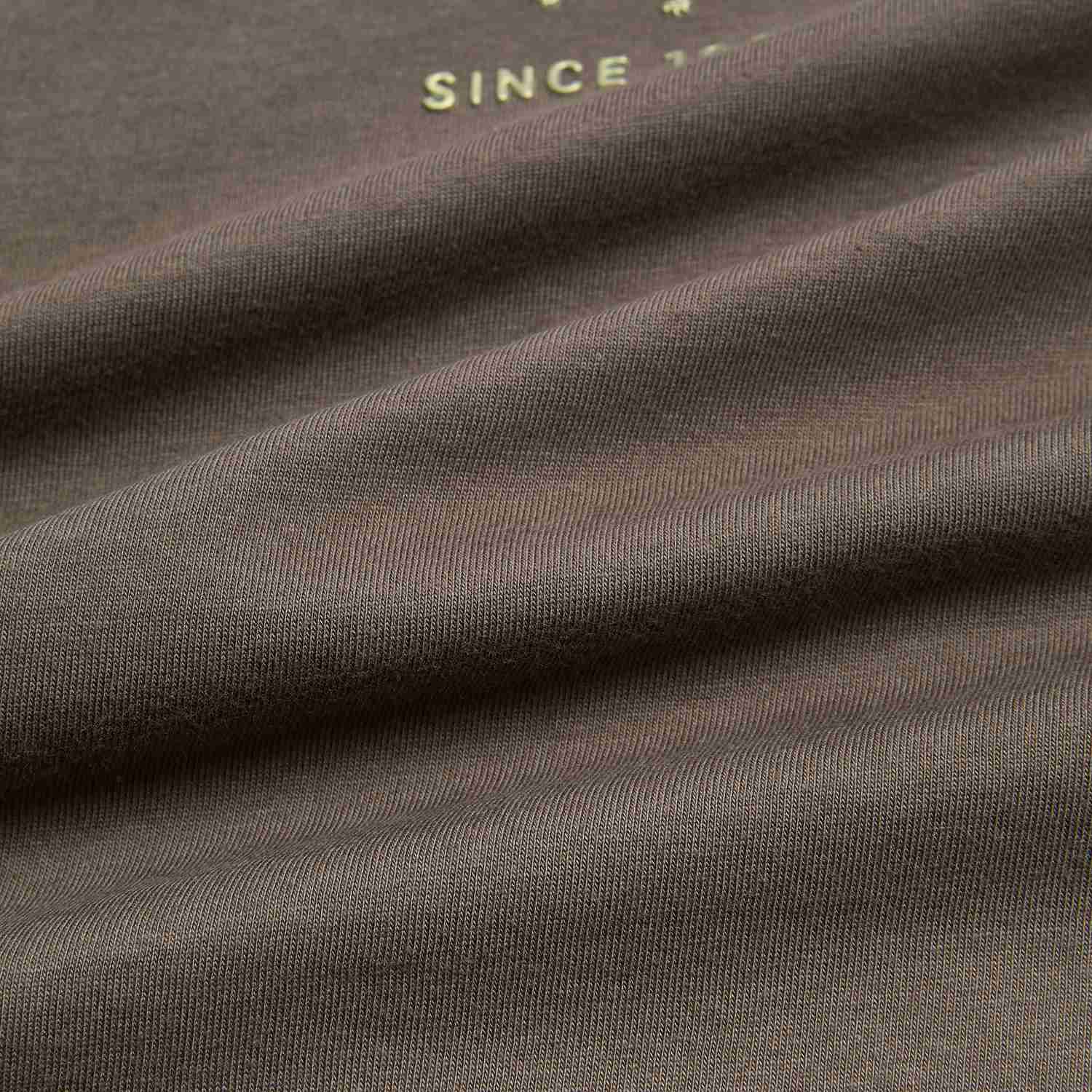 Men's  Signature Print Tee - Image 10
