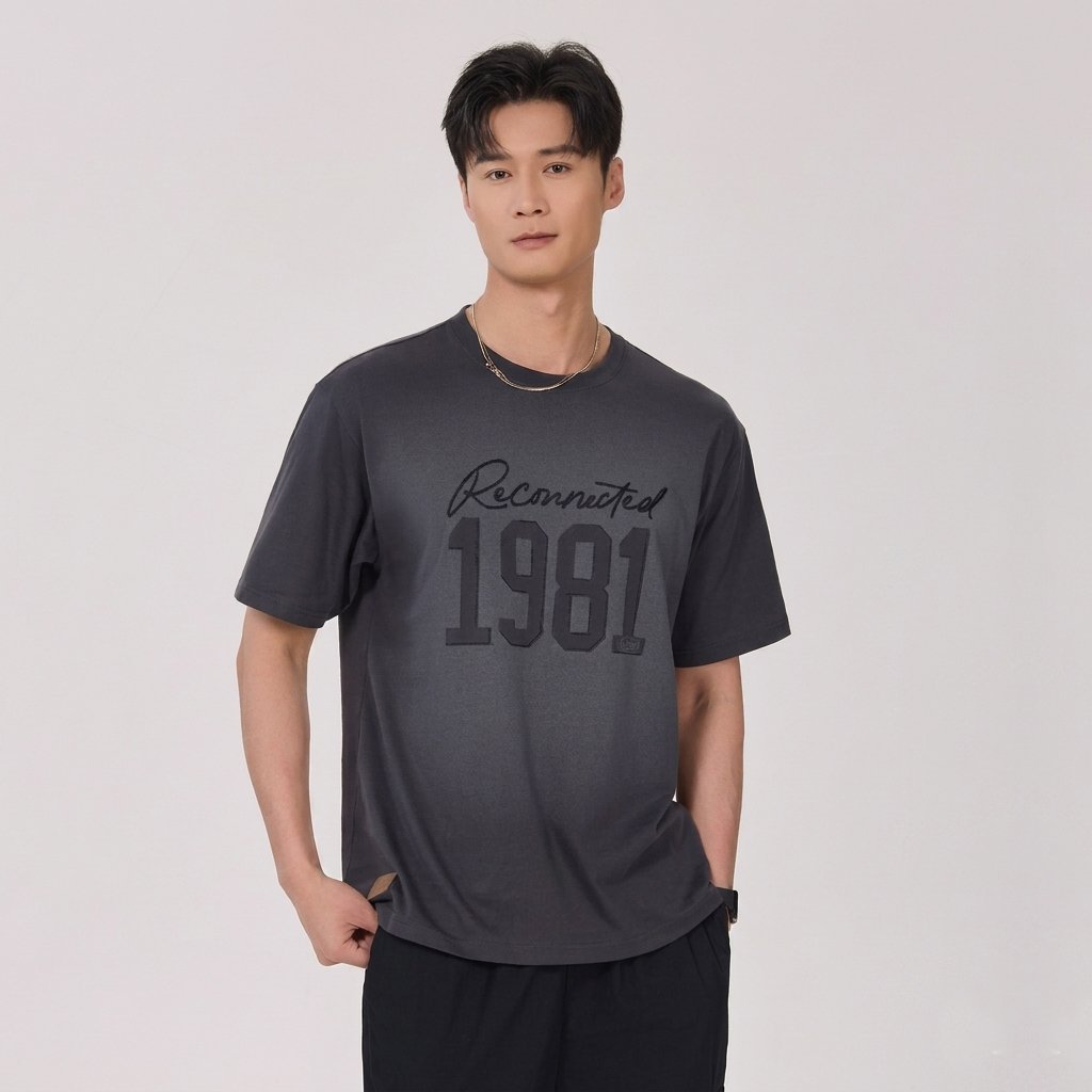 Men's Relaxed Fit Cotton 1981 Print Tee - Image 1