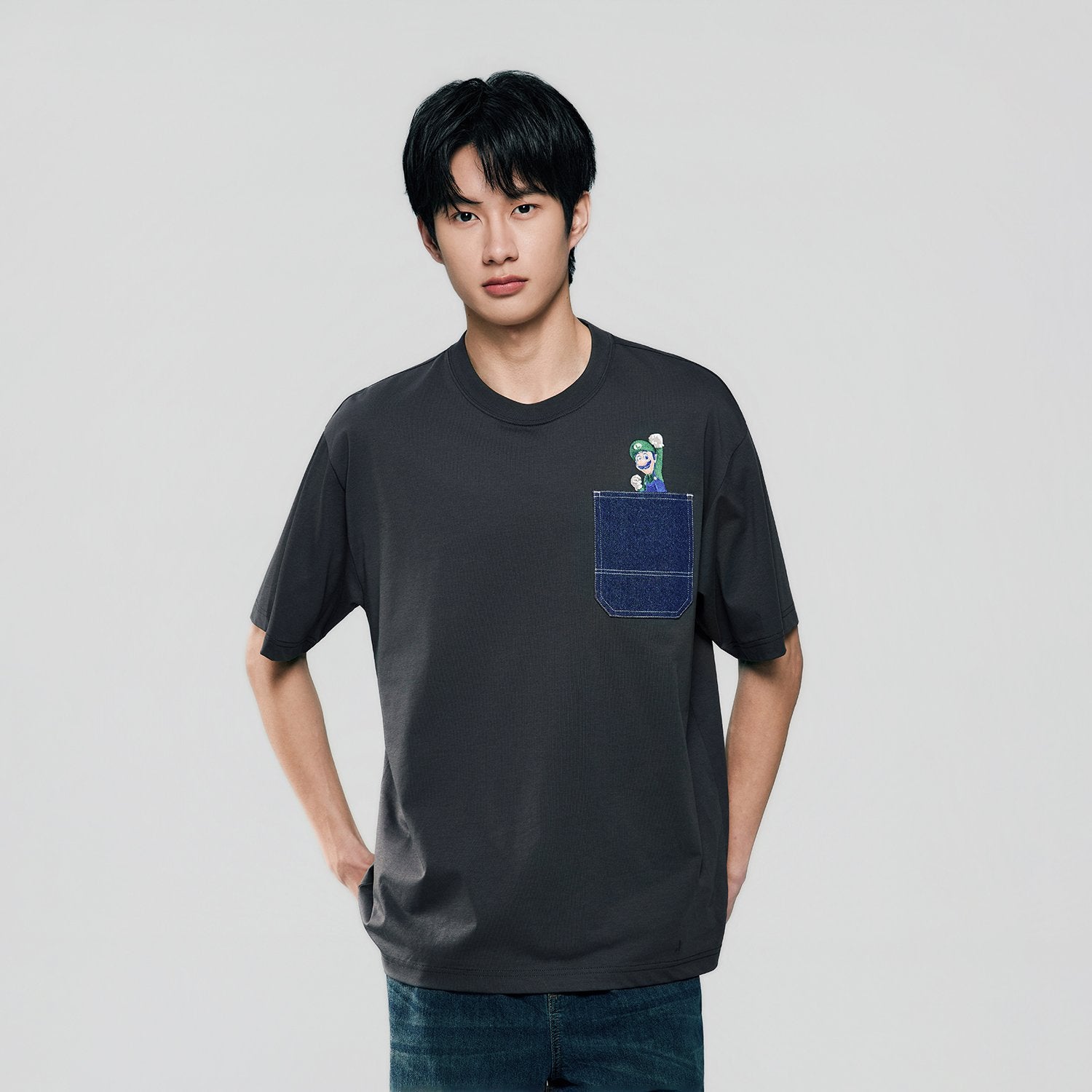 Men's Super Mario Relaxed PrintTee - Image 1