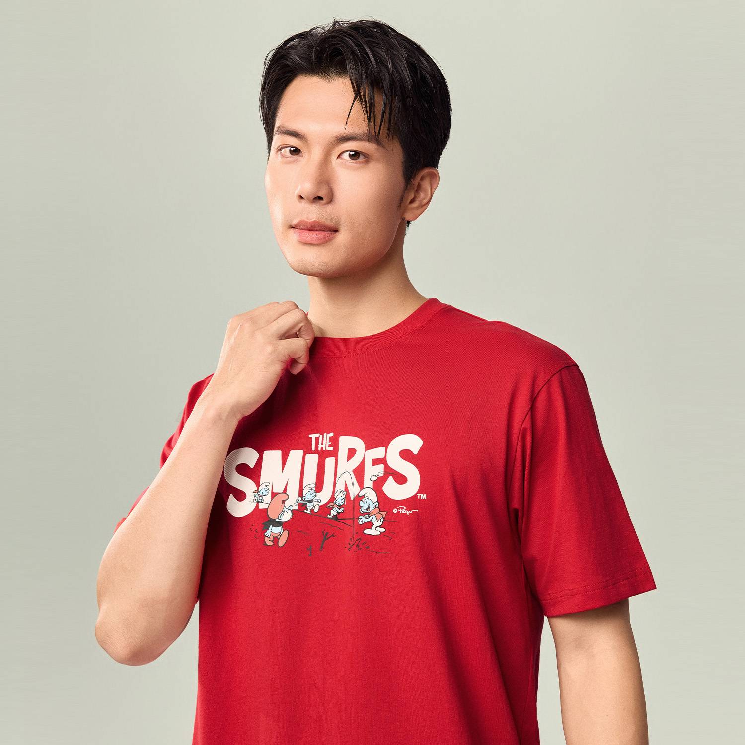 Men's Relaxed Fit Long Sleeve Smurfs Print Crew Neck Tee - Image 4