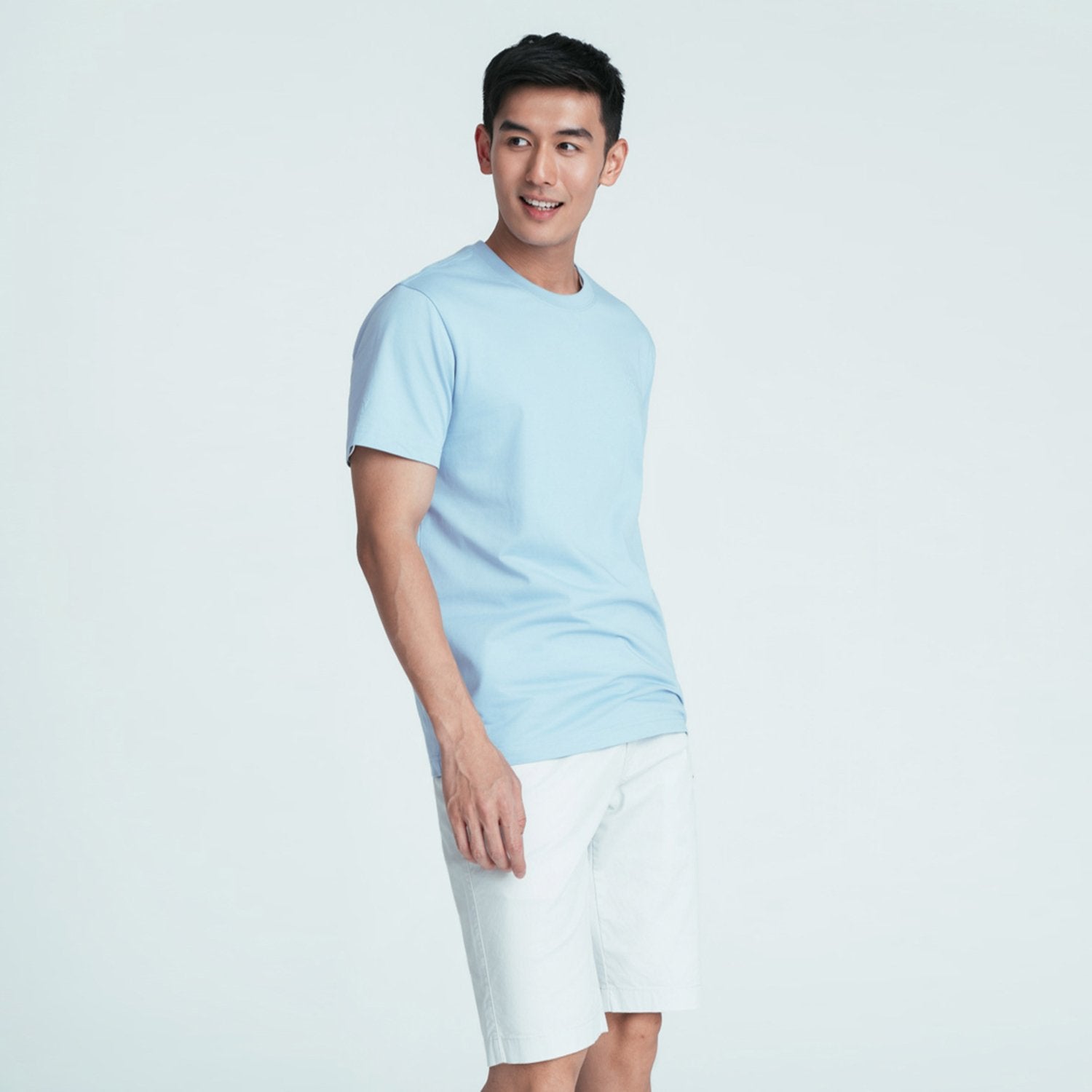 Men's Low Rise Slim Bermuda Shorts - Image 1