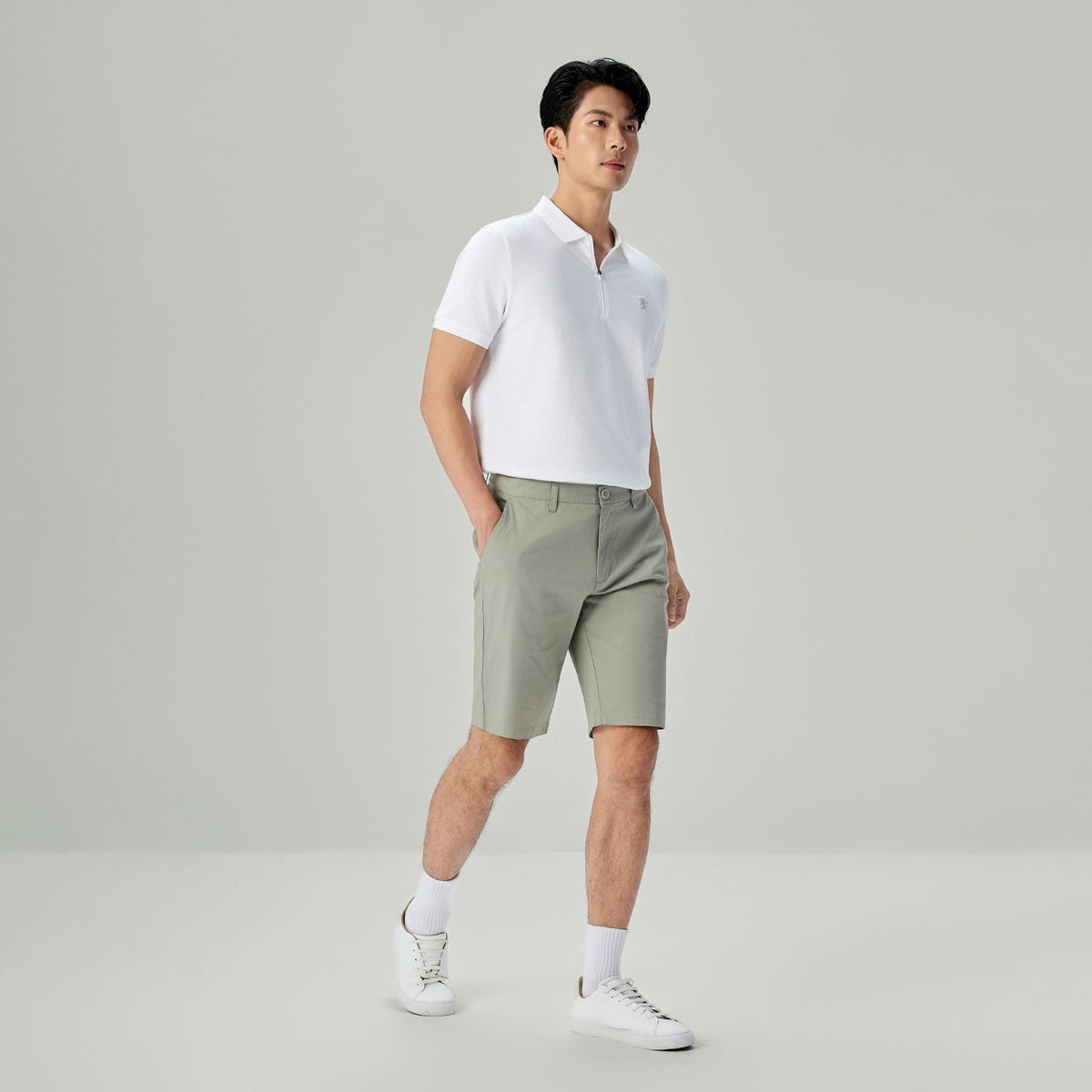 Men's Low Rise Slim Bermuda Shorts - Image 1