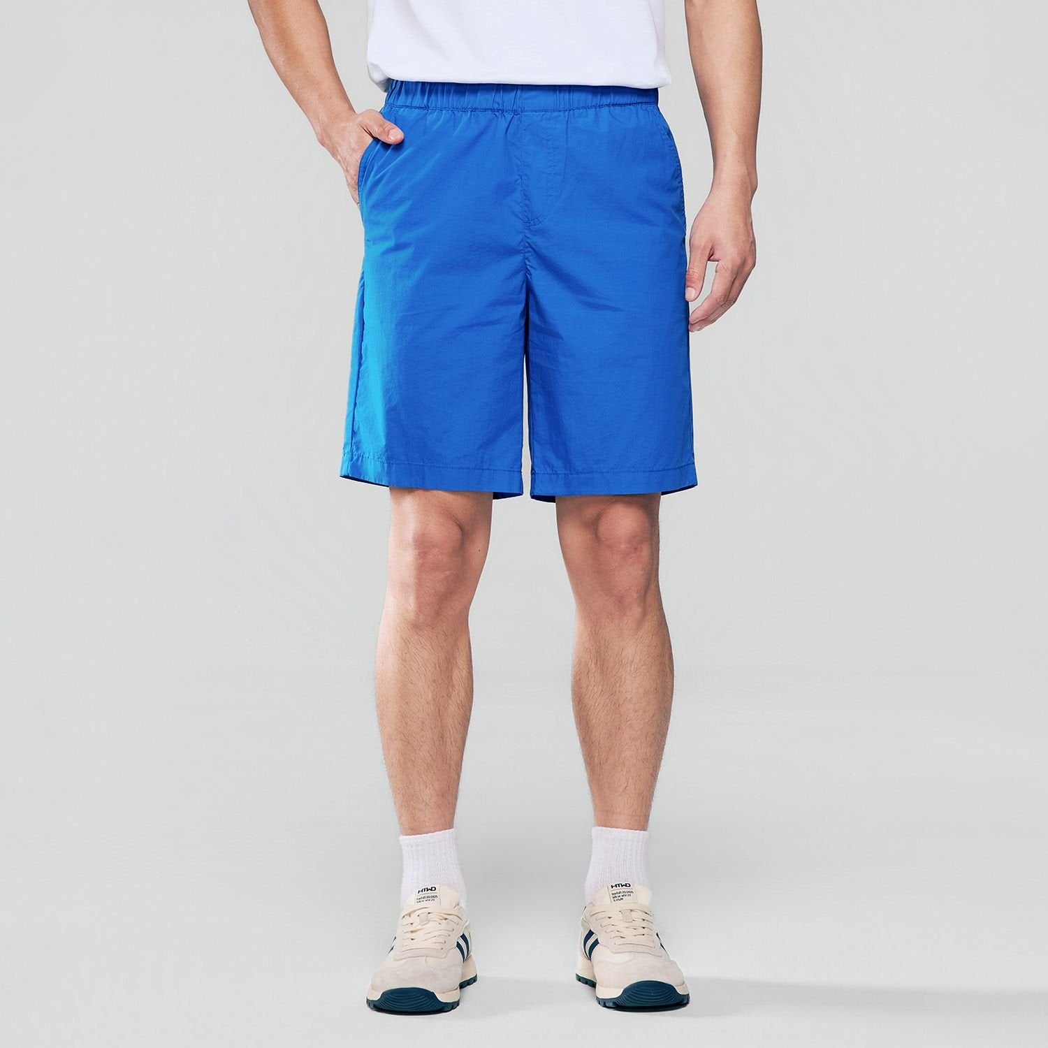Men's Mid Rise Elastic Waist Shorts - Image 1