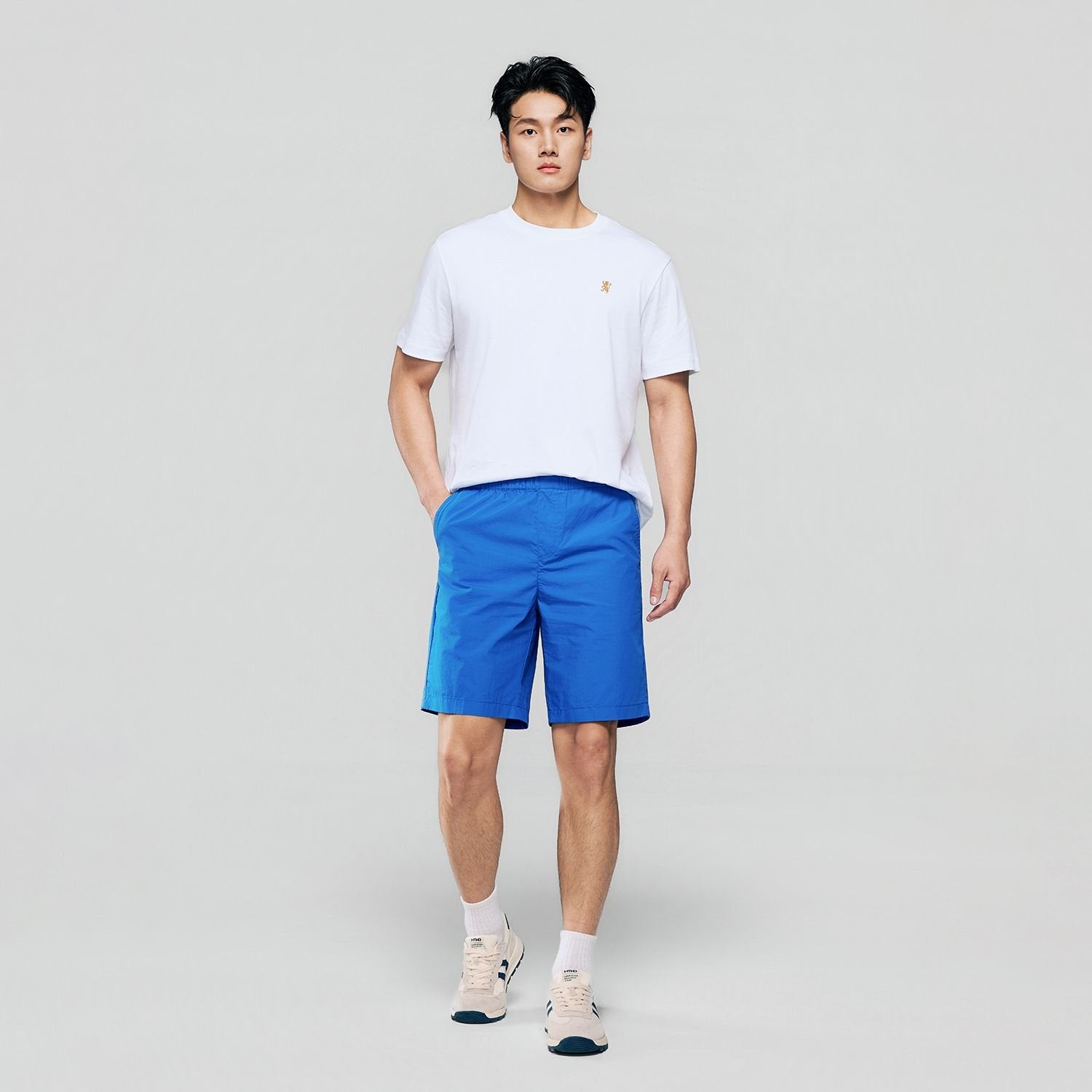 Men's Mid Rise Elastic Waist Shorts - Image 2