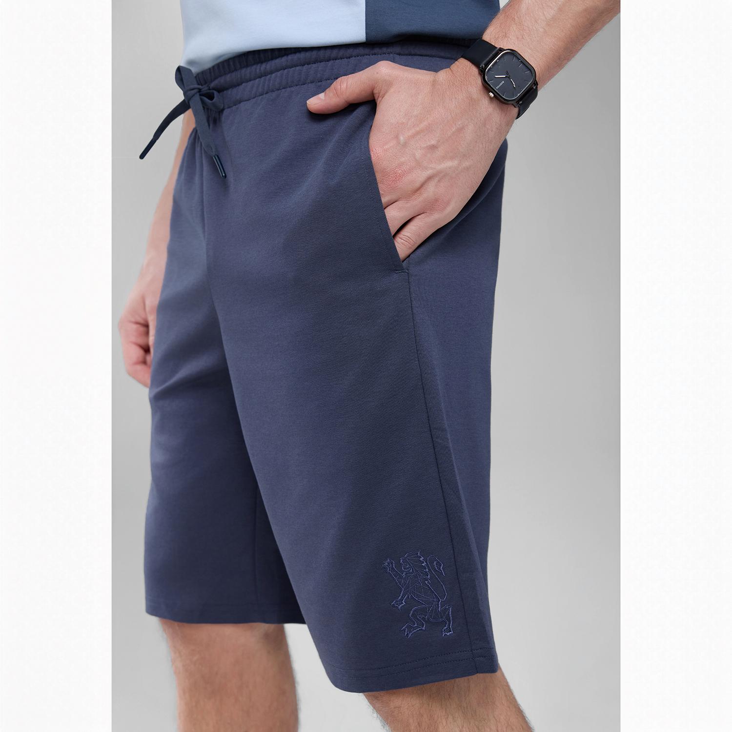 Men's  Mid Rise Regular Embroidery Shorts - Image 2