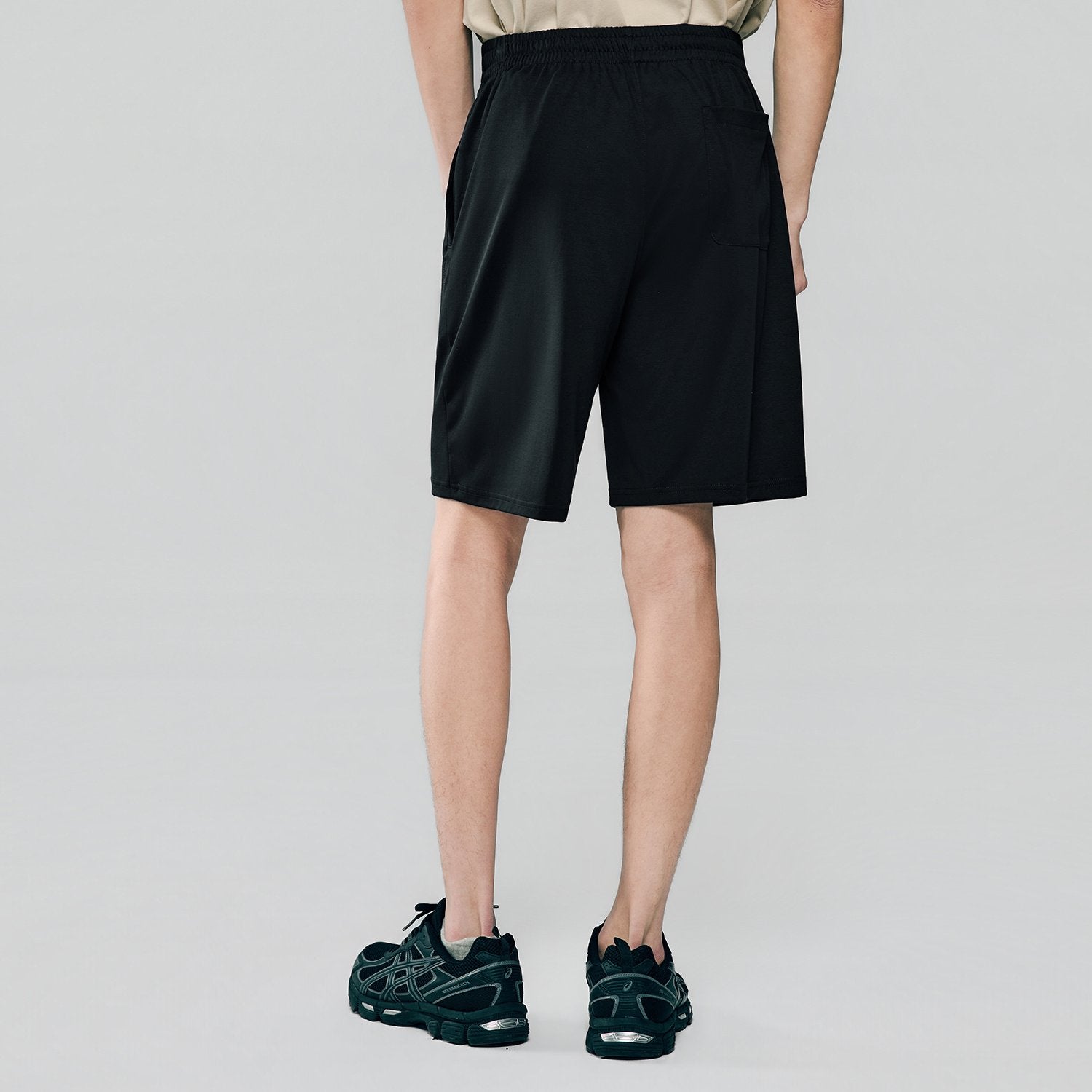 Men's Liquid Touch Mid Rise Regular Shorts - Image 4