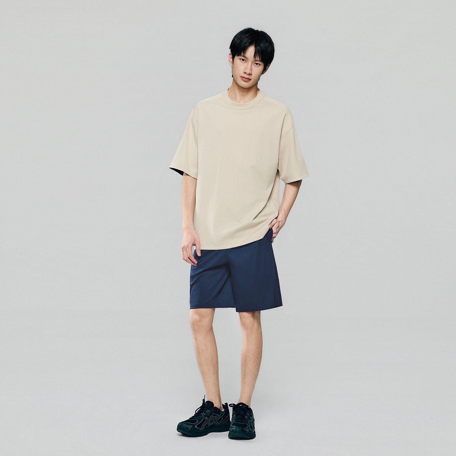 Men's Liquid Touch Mid Rise Regular Shorts - Image 1