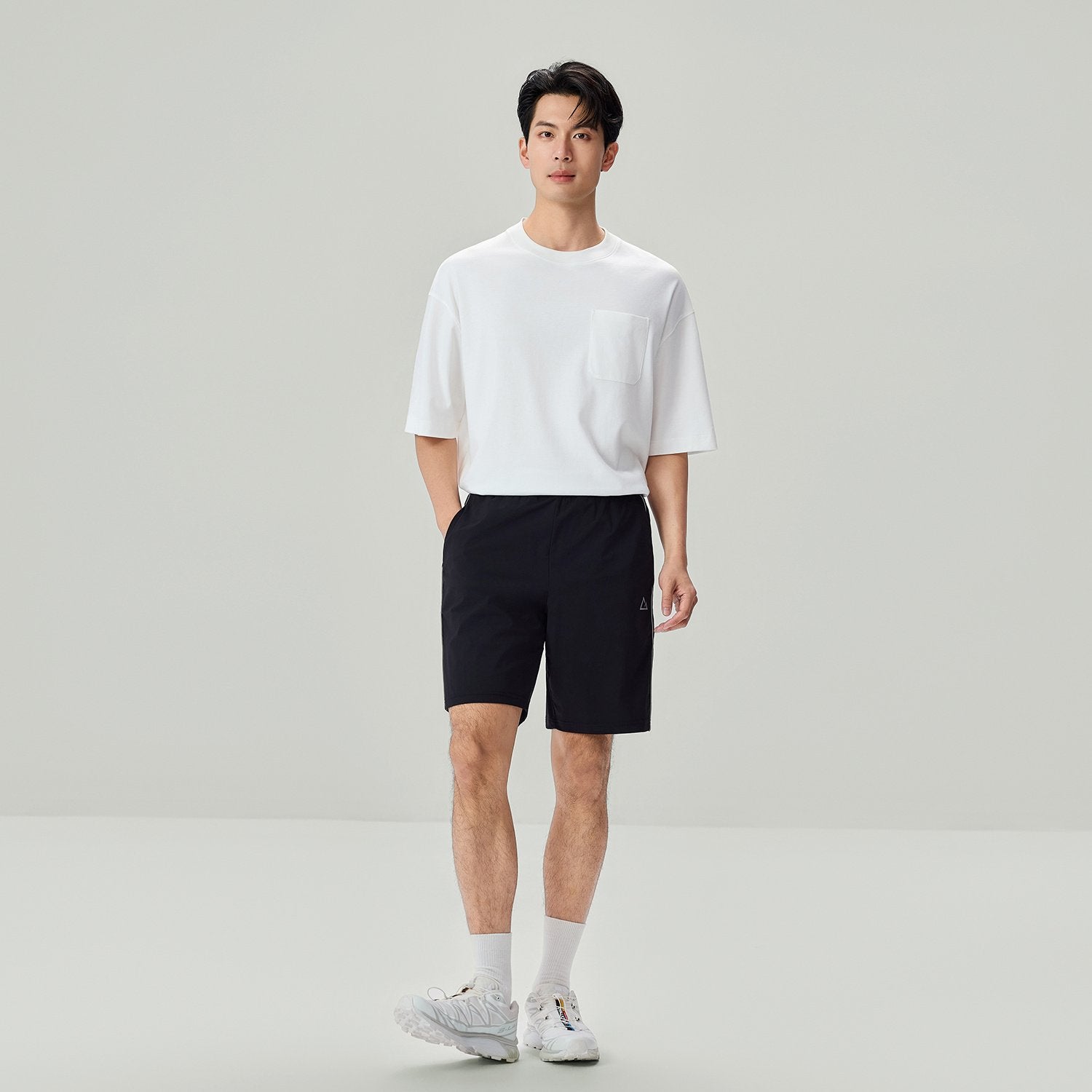 Men's Interlock Mid Rise Regular Fit G-Motion Shorts - Image 1