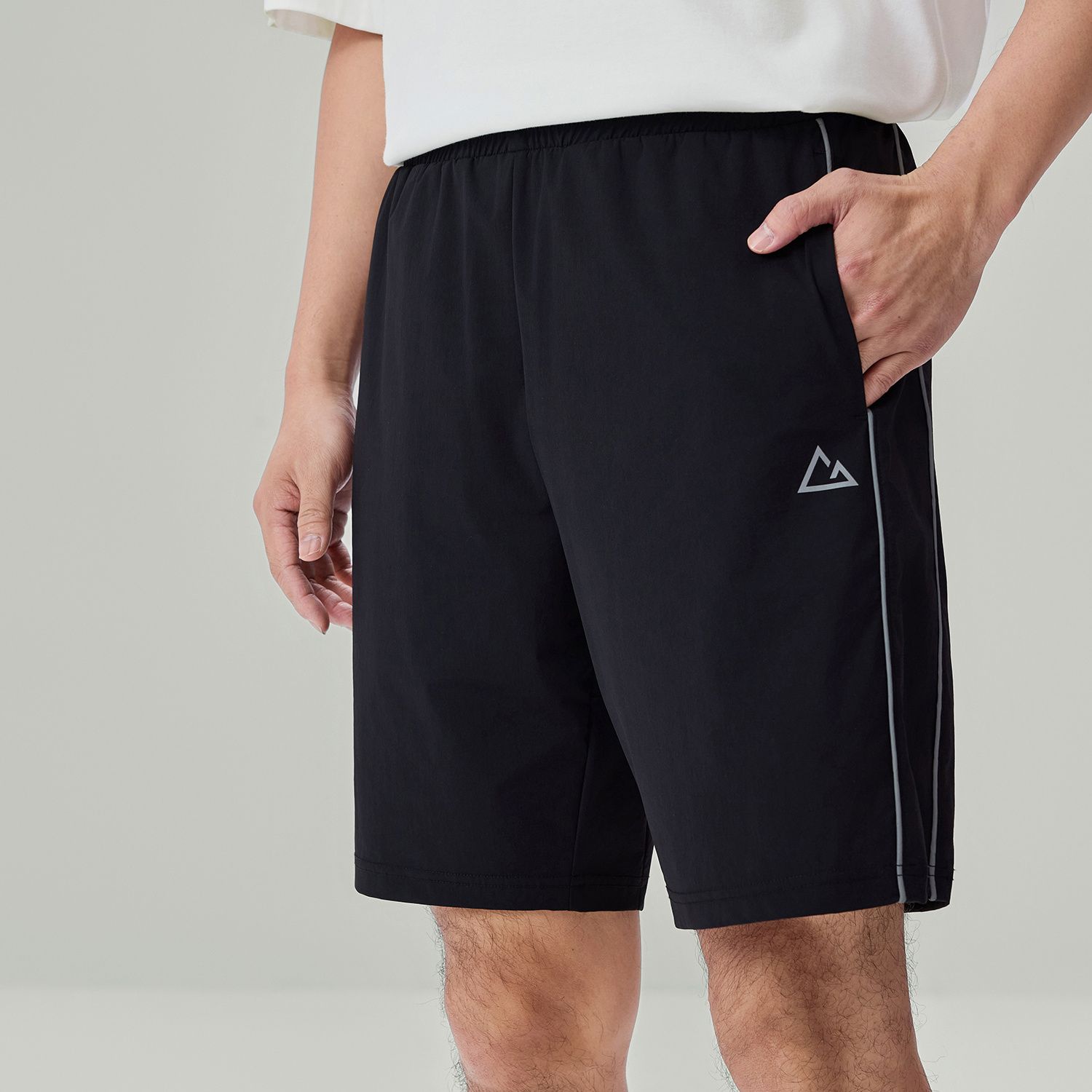 Men's Interlock Mid Rise Regular Fit G-Motion Shorts - Image 3