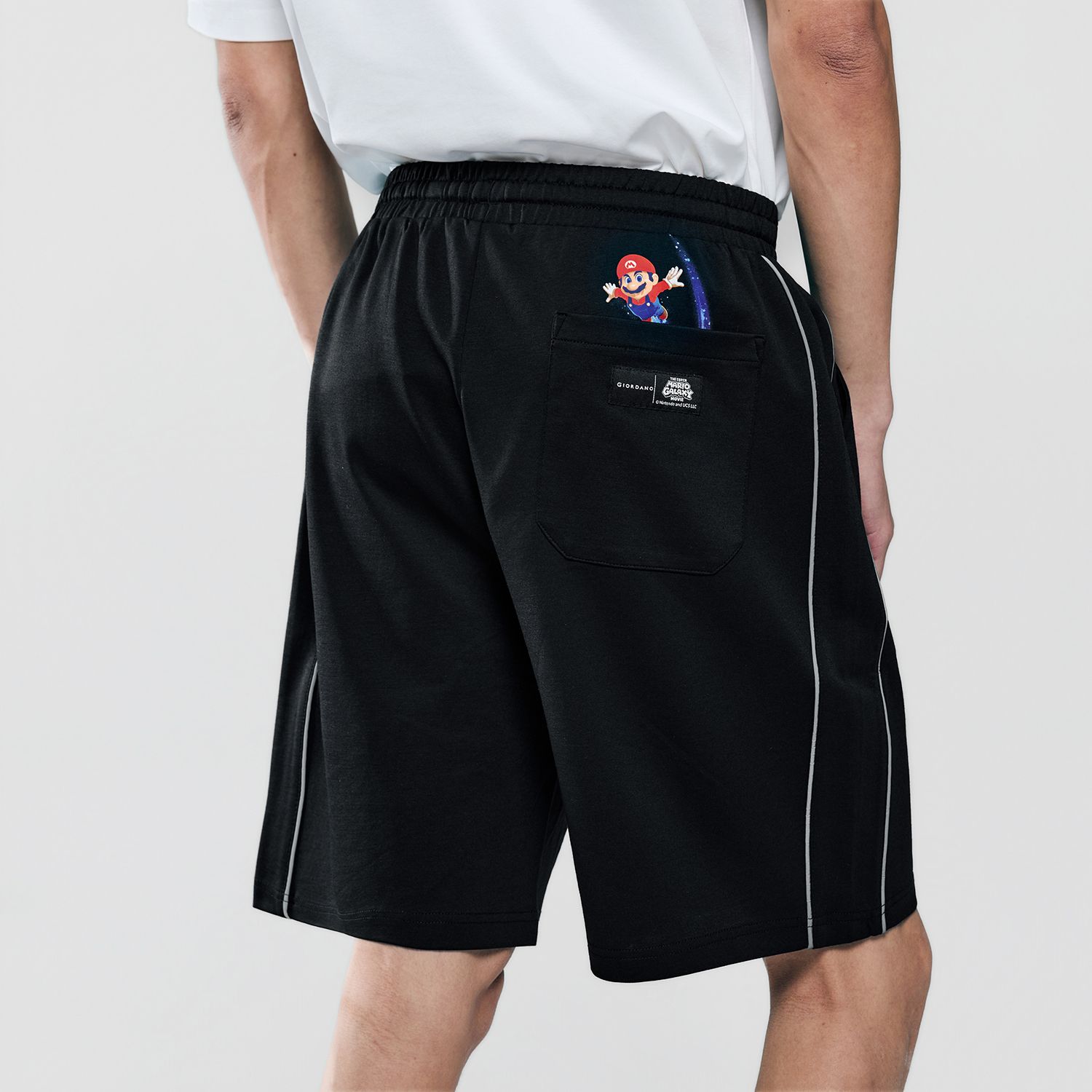 Men's Super Mario Relaxed Fit  Shorts - Image 5