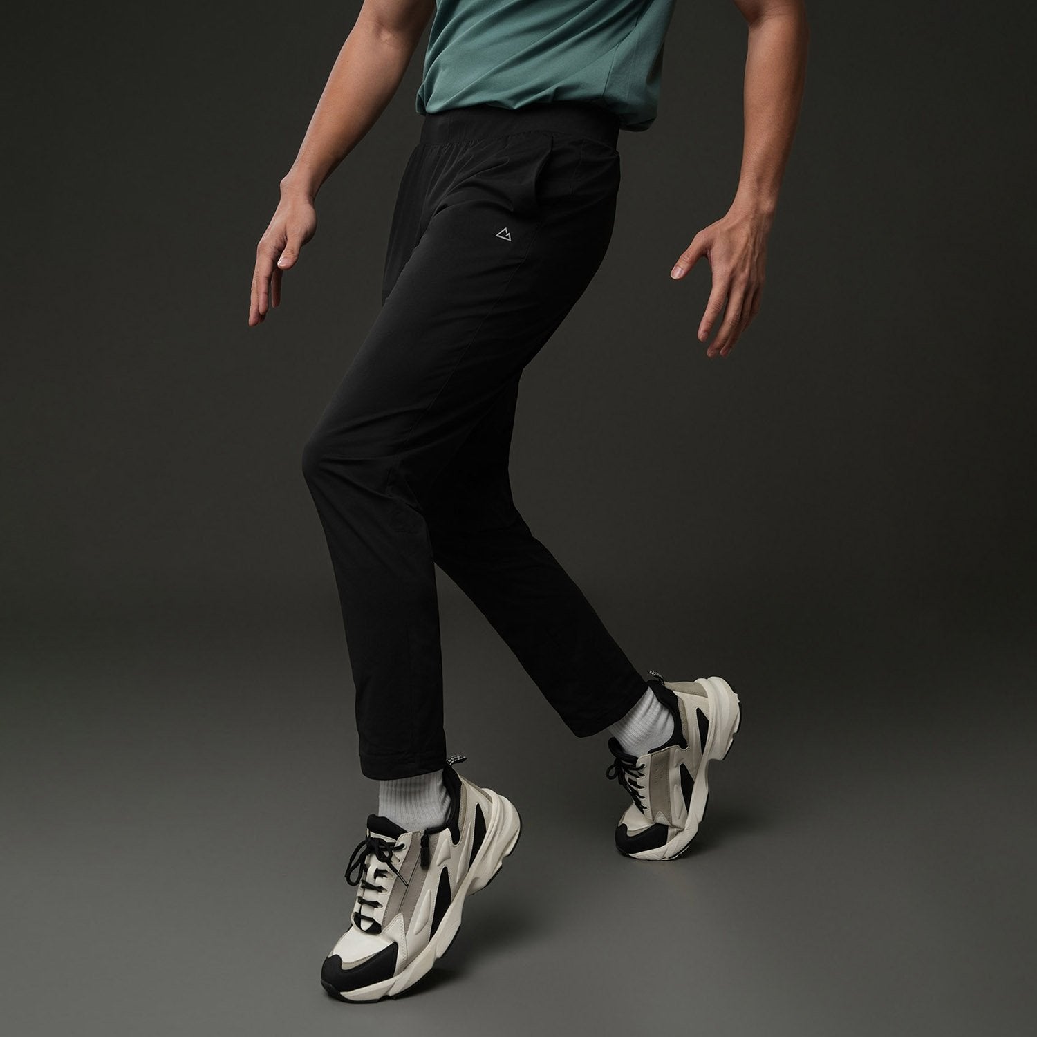 Men's Regular Fit Elastic Waist Ripstop Pants - Image 3