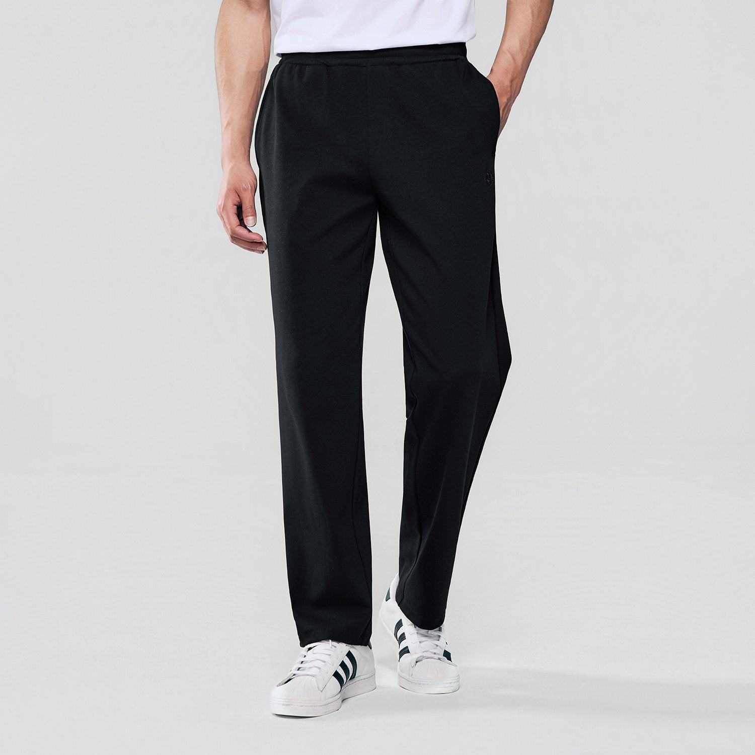 Men's Mid Rise Regular Straight Jogger - Image 3