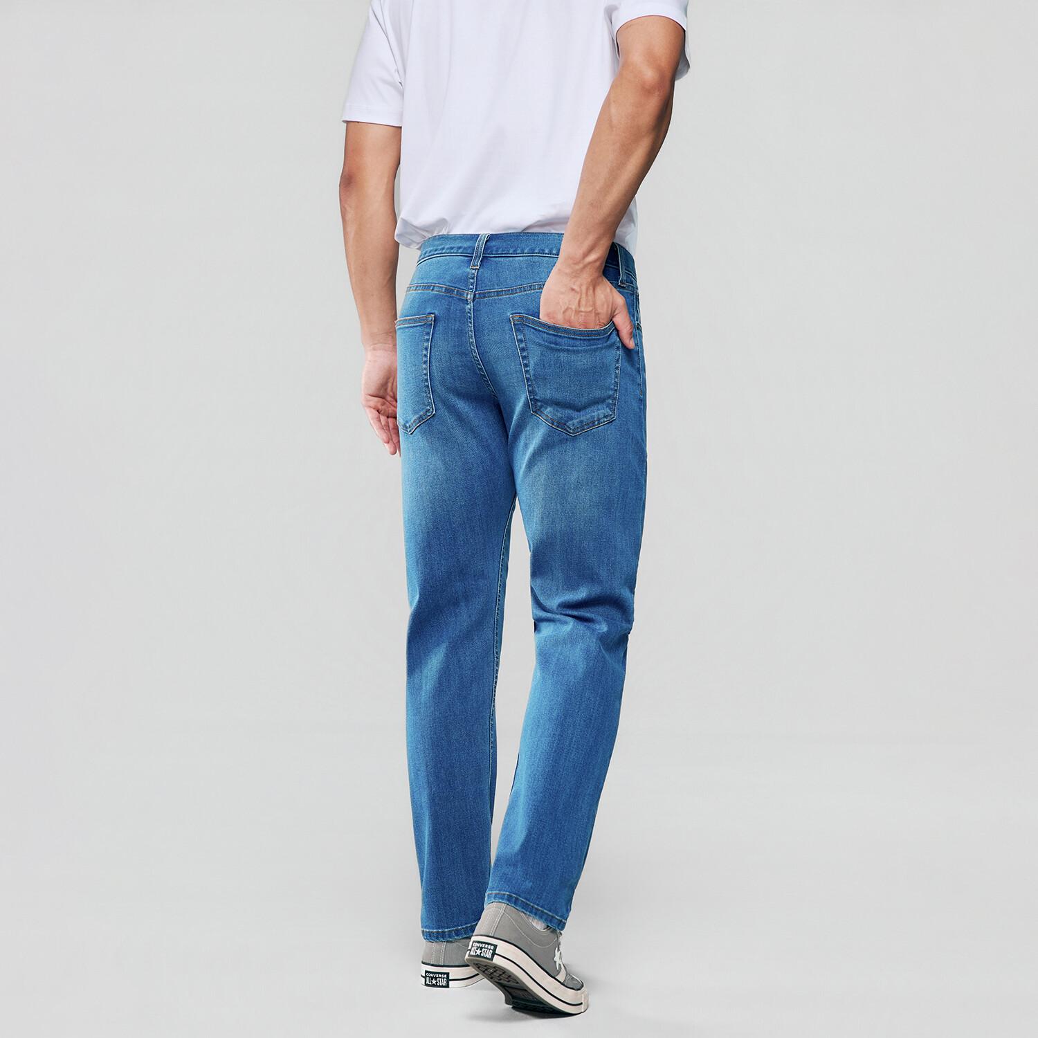 Men's  Mid Rise Tapered Jeans - Image 4