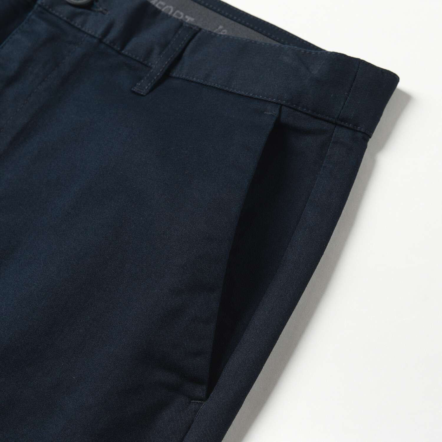 Men's Twill Mid Rise Regular Taper Khakis - Image 7