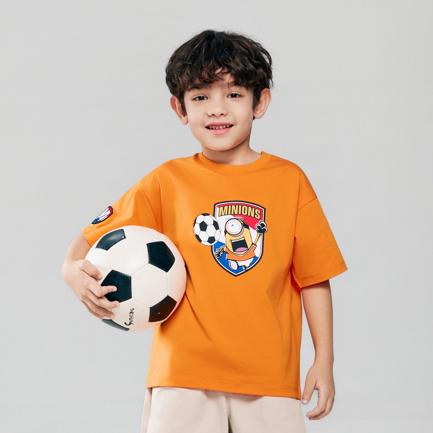 Junior Minions  V Neck Relaxed Print Tee - Image 4