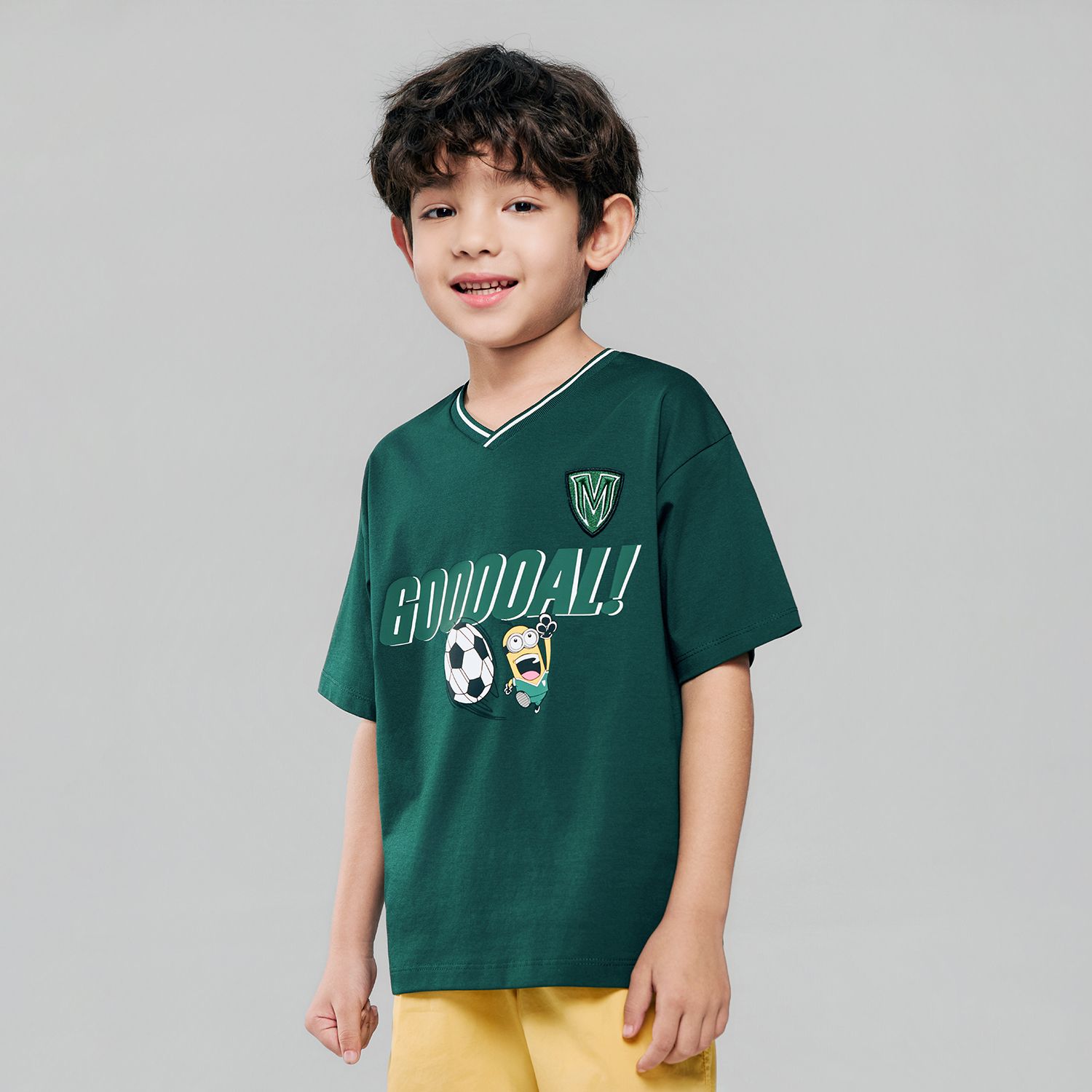 Junior Minions  V Neck Relaxed Print Tee - Image 4
