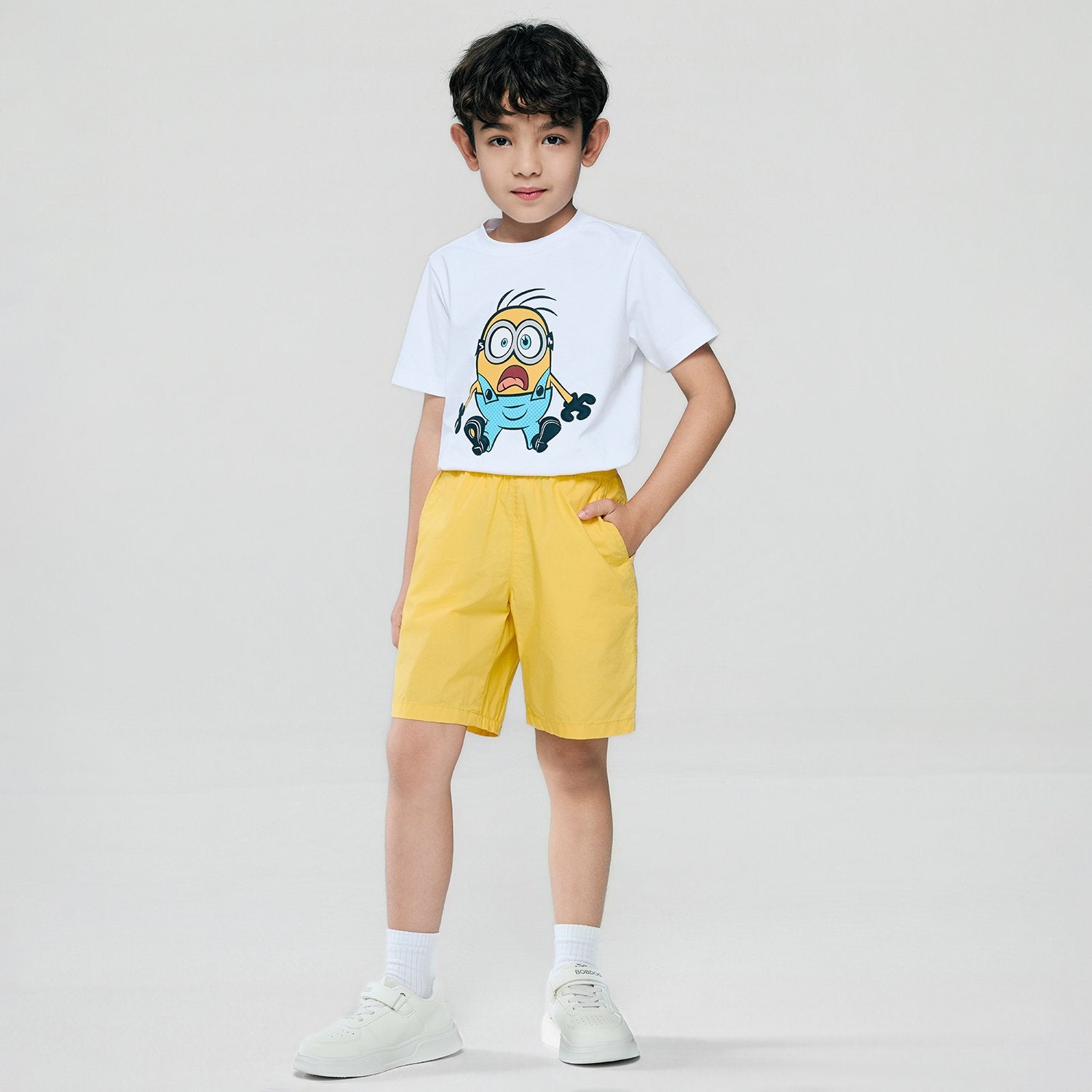 Junior's  Mid-Rise Regular Fit Elastic Waist Shorts - Image 1