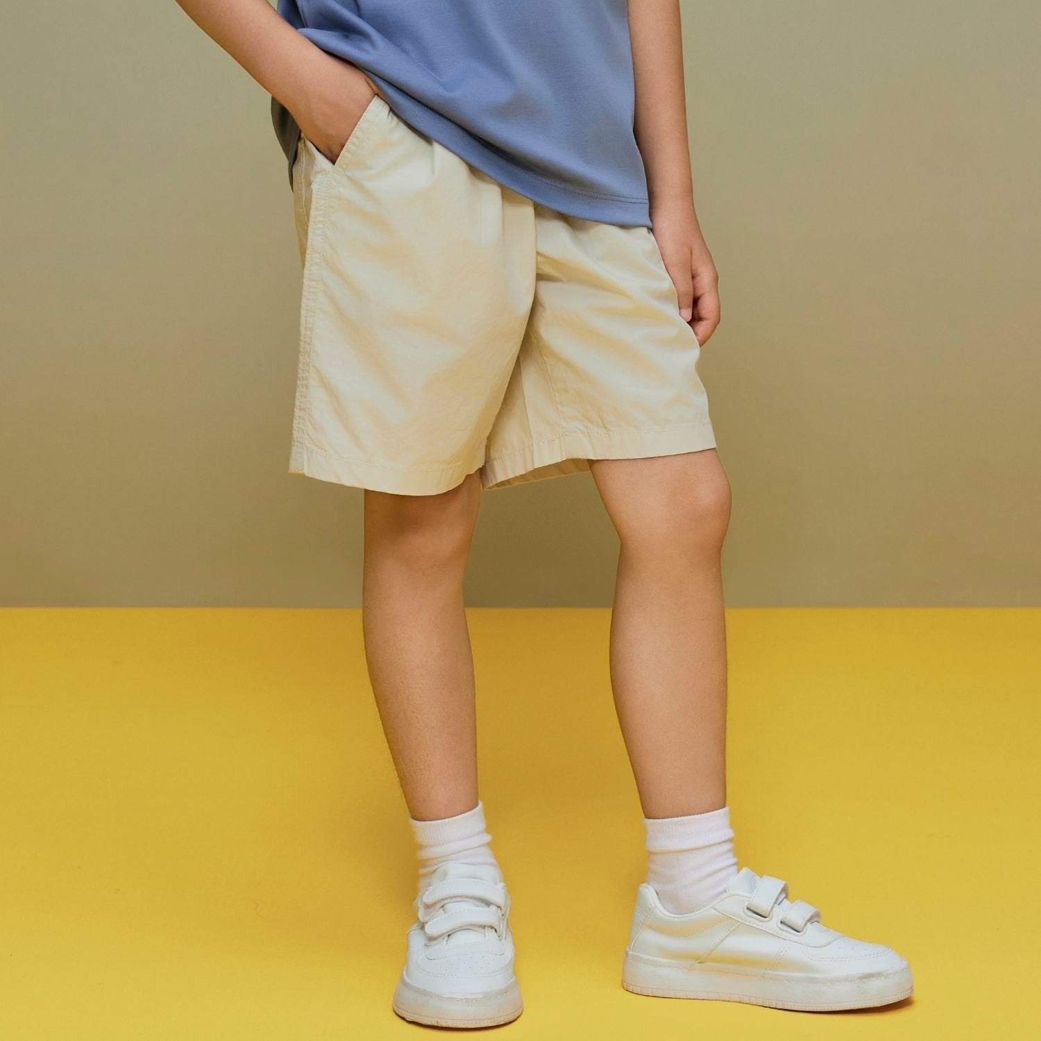 Junior's  Mid-Rise Regular Fit Elastic Waist Shorts - Image 1