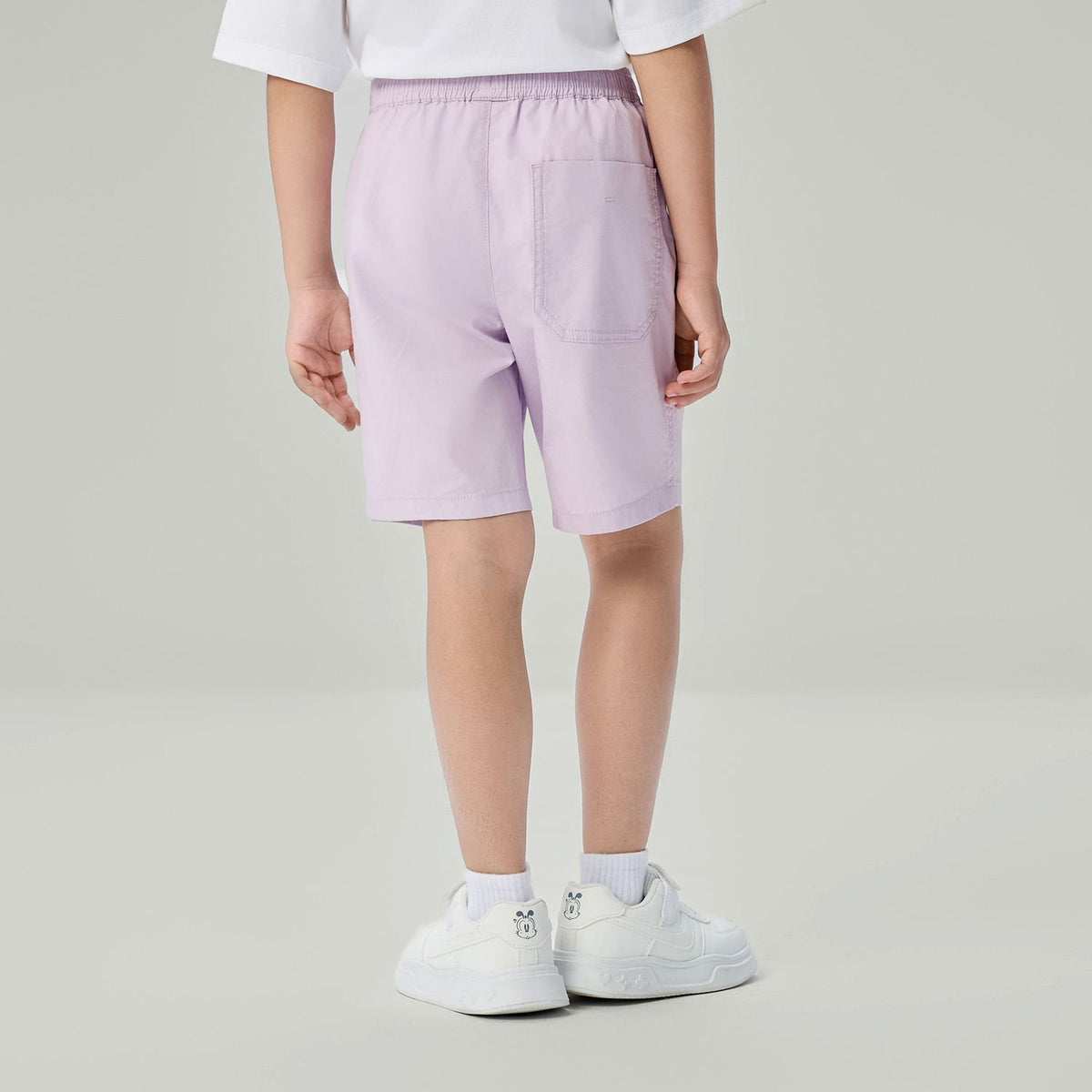 Junior's  Mid-Rise Regular Fit Elastic Waist Shorts - Image 5