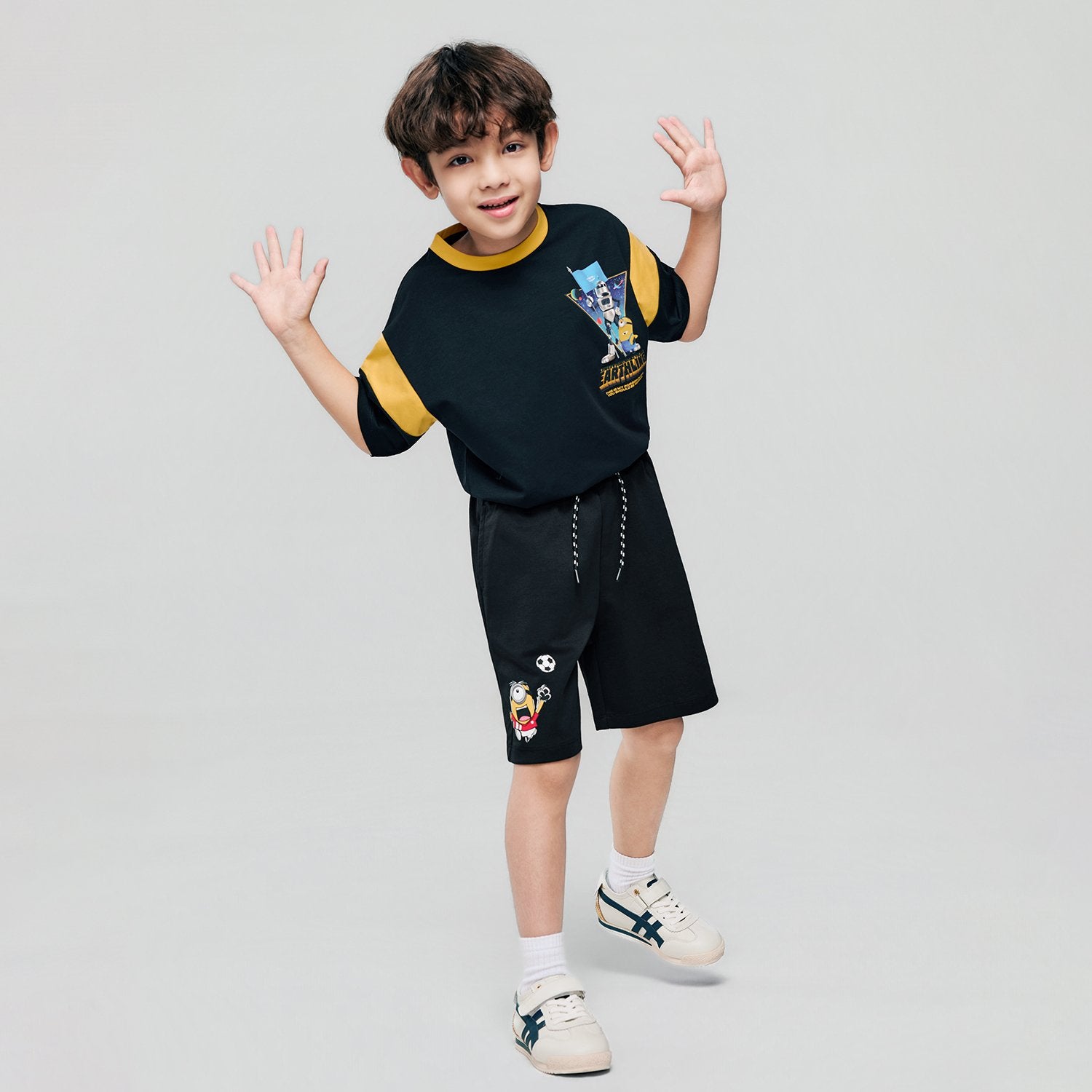 Junior Minions Relax Elastic Waist Shorts - Image 1