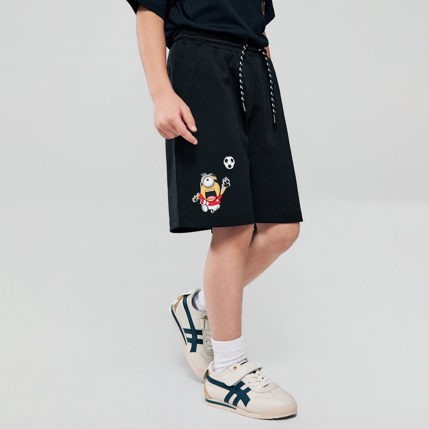 Junior Minions Relax Elastic Waist Shorts - Image 2