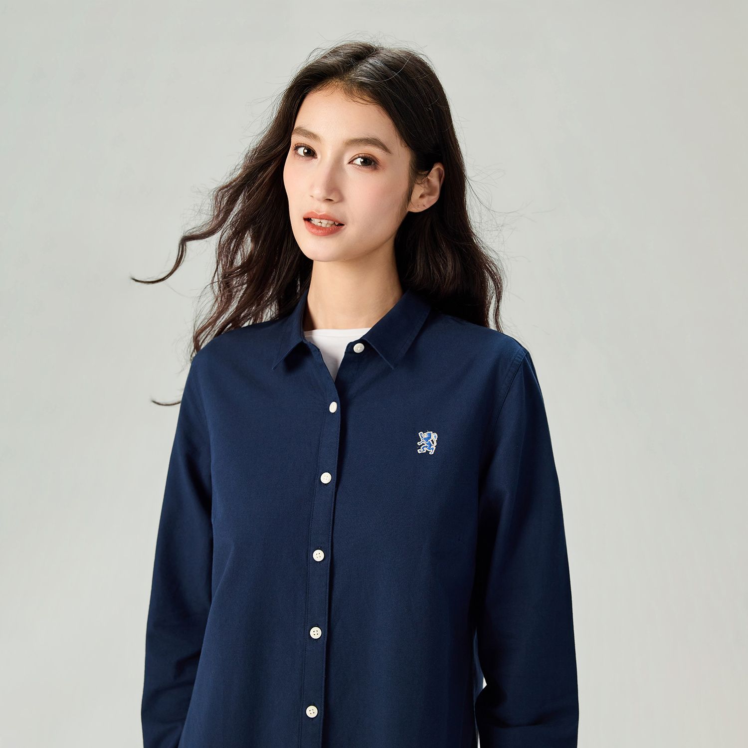Women's Cotton Oxford Acute Collar Long Sleeve Shirt - Image 6