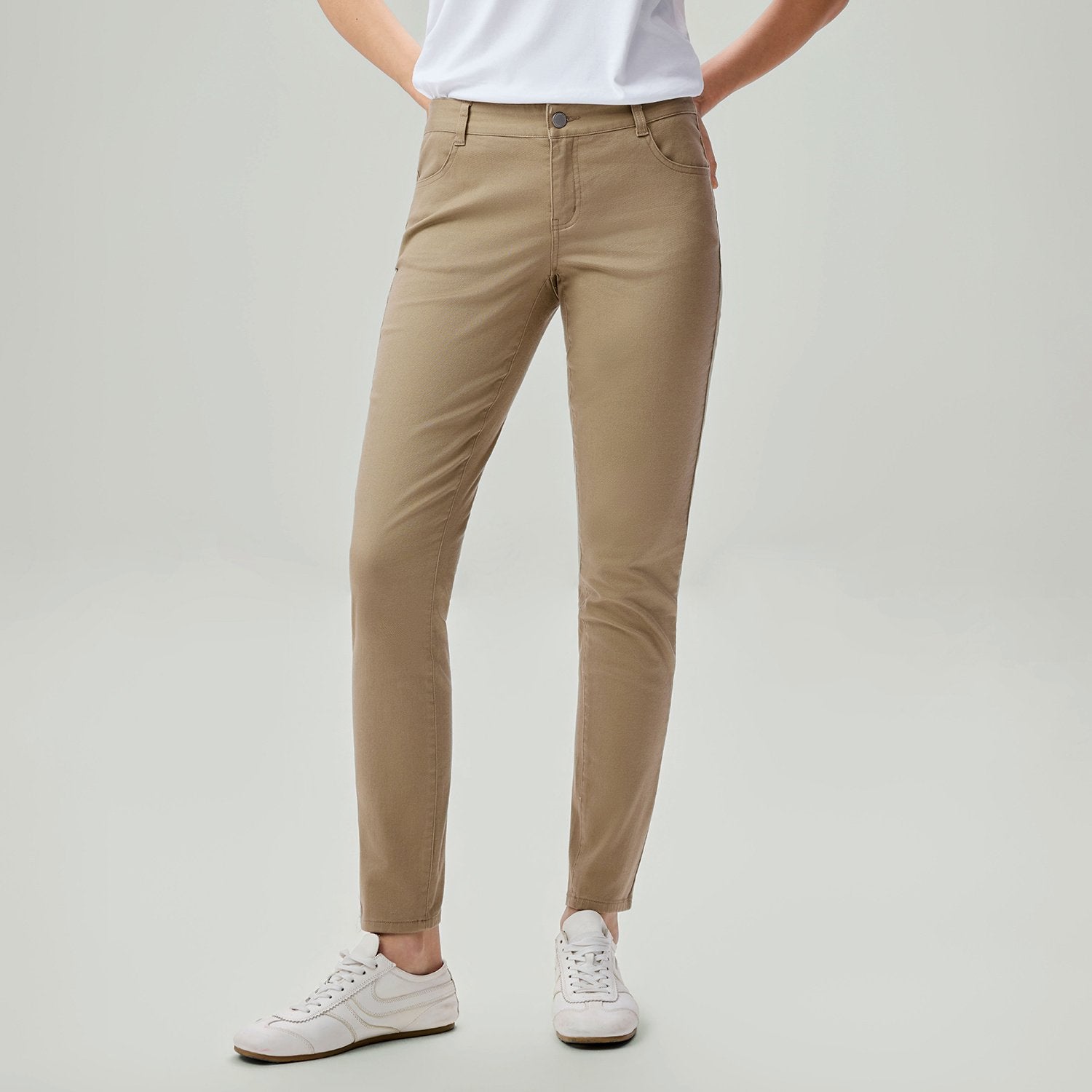 Women's Regular Tapered Pants - Image 4
