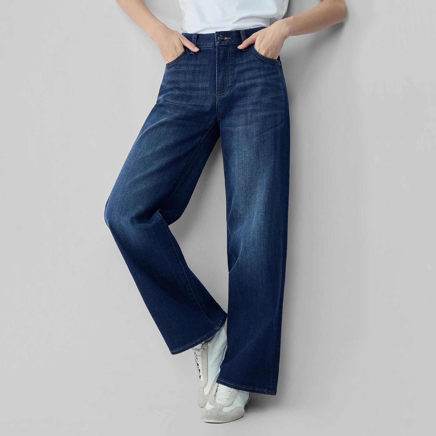Women High Waist Loose Fit Pocket Jeans - Image 4