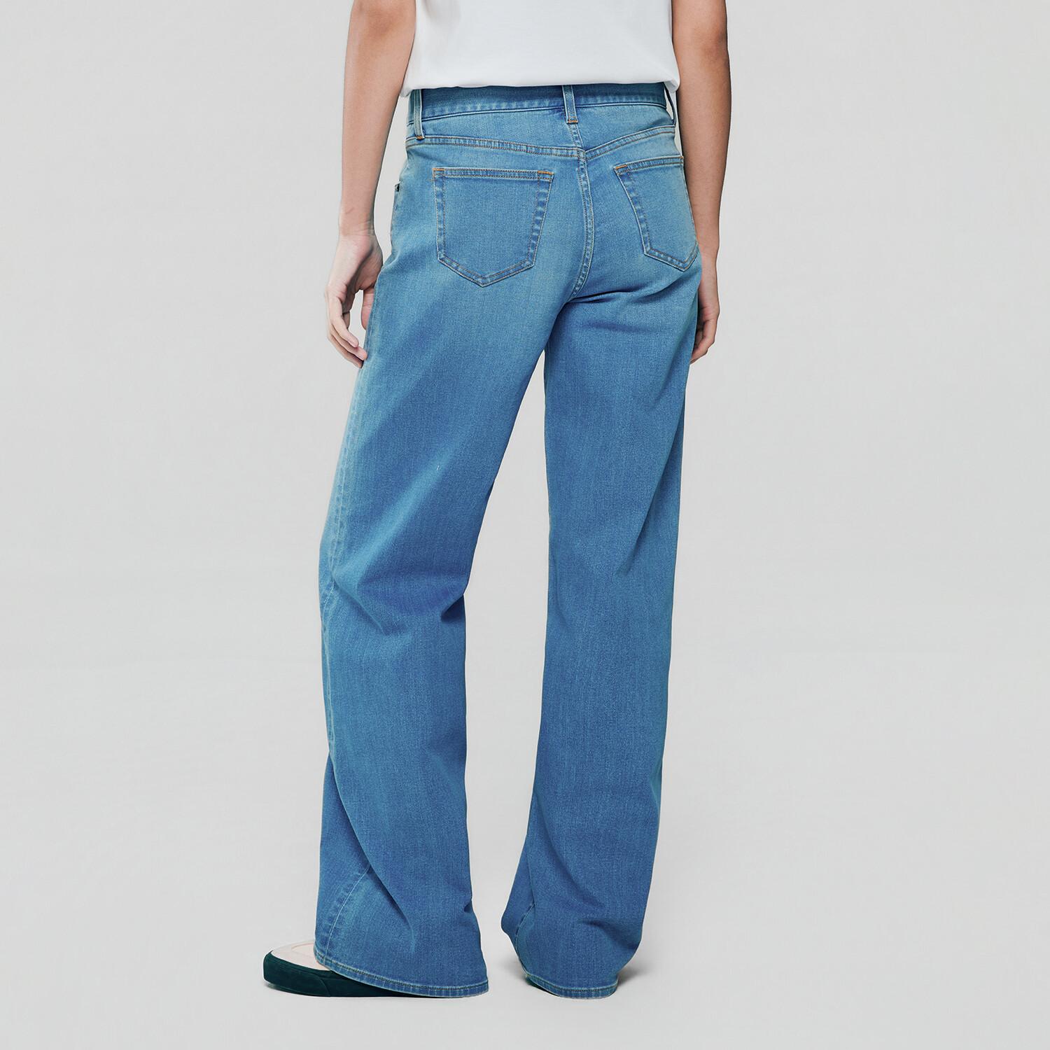 Women High Waist Loose Fit Pocket Jeans - Image 5