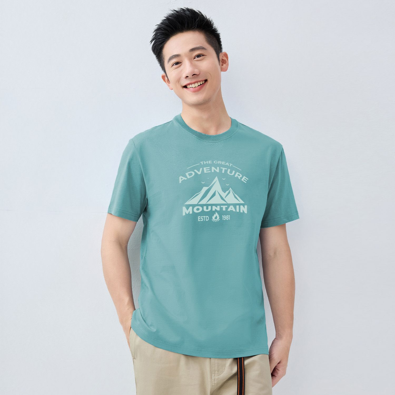Men's Crew Neck Short Sleeve Regular Fit Print Tee - Image 1