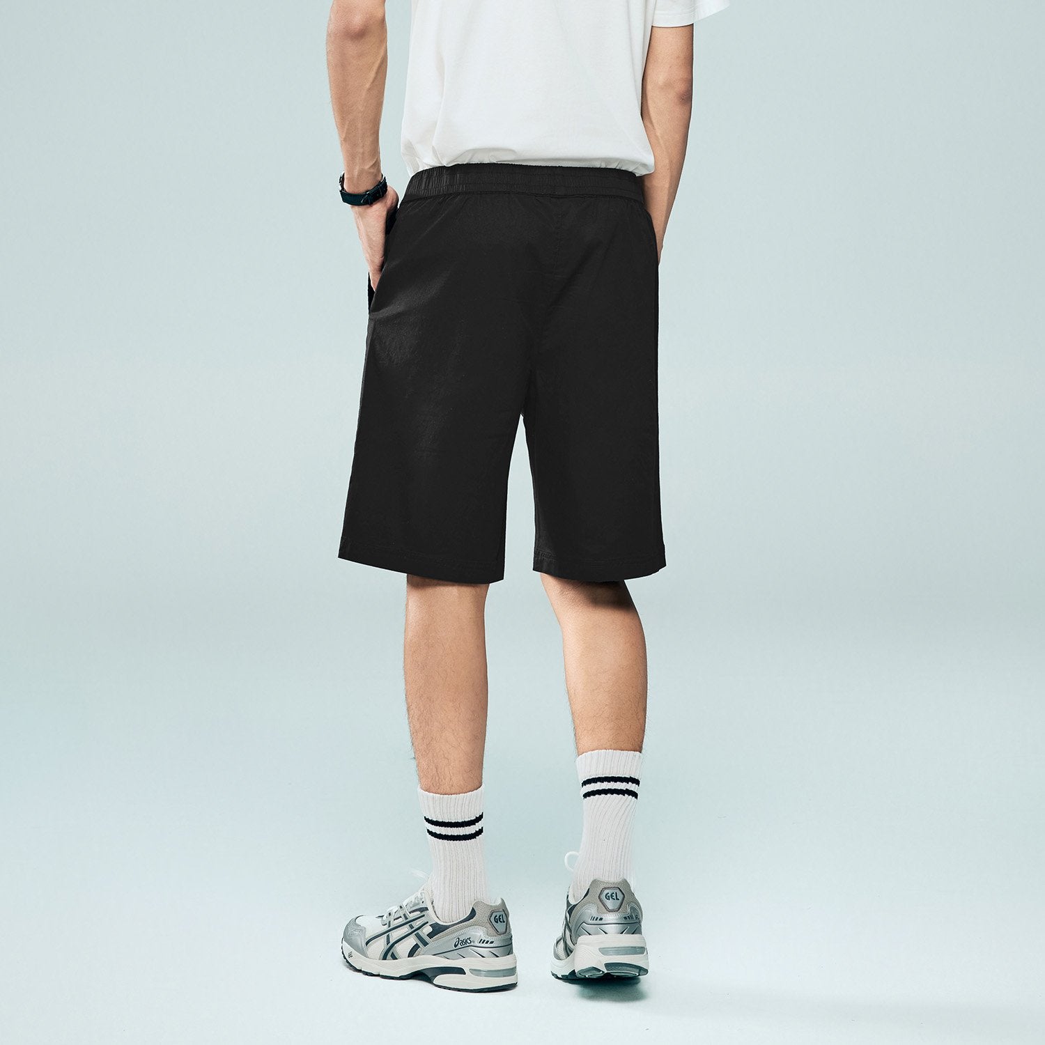 Men's Cotton Twill Mid Rise Regular Fit Shorts - Image 4