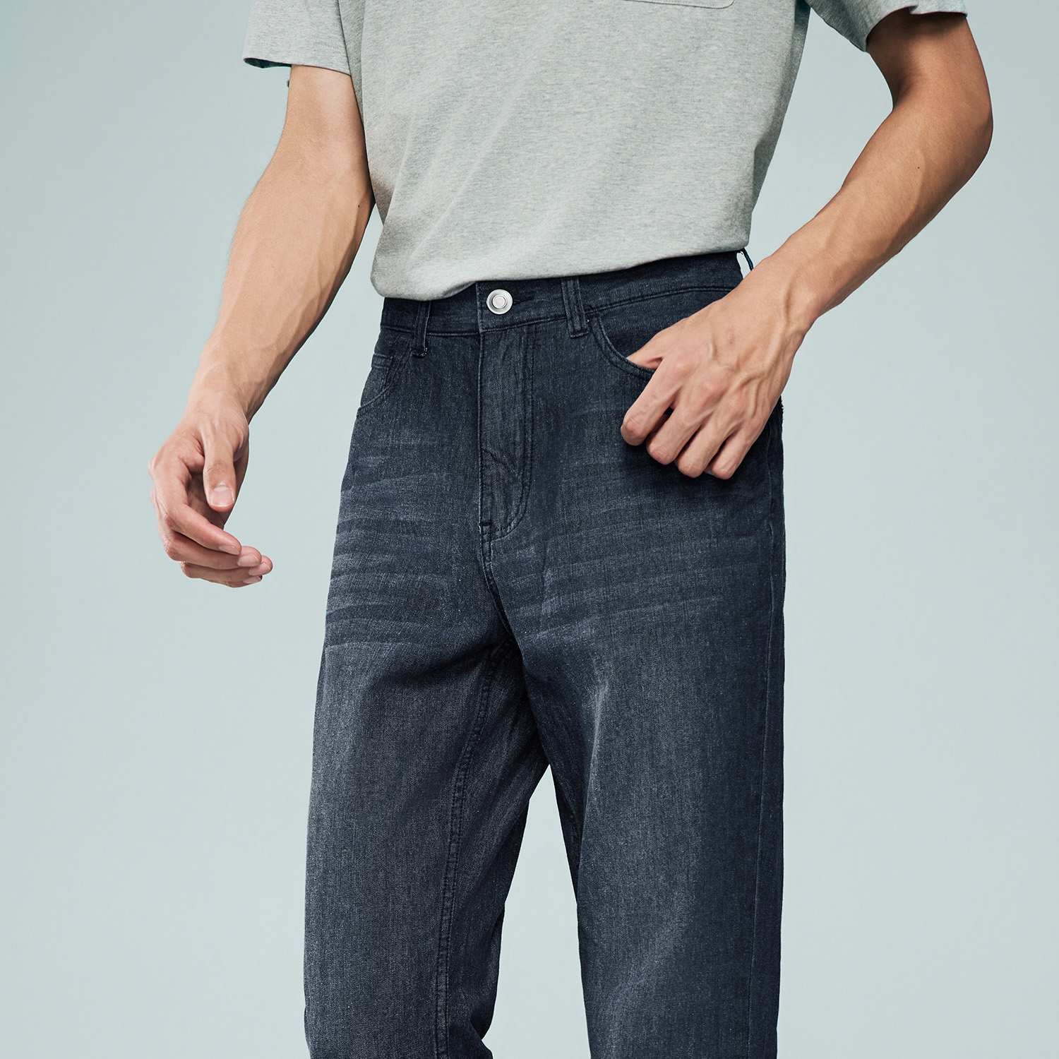 Men's Denim Mid Rise Slim Zipper Jeans - Image 3