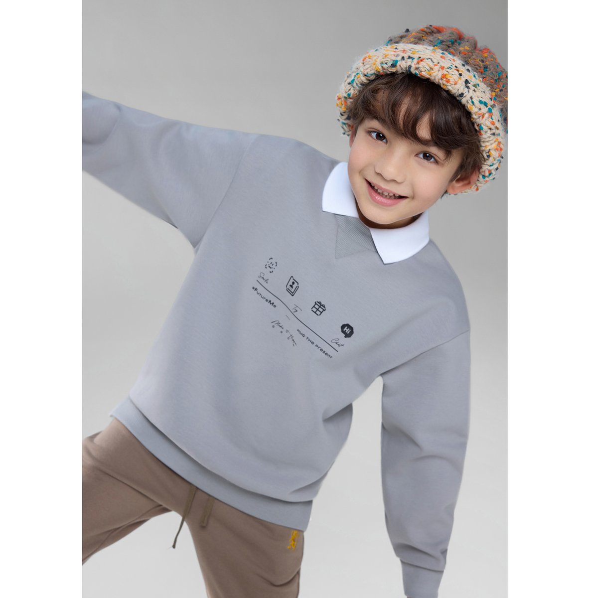 Junior's Interlock Crew Neck Relaxed Print Sweatshirt - Giordano Online