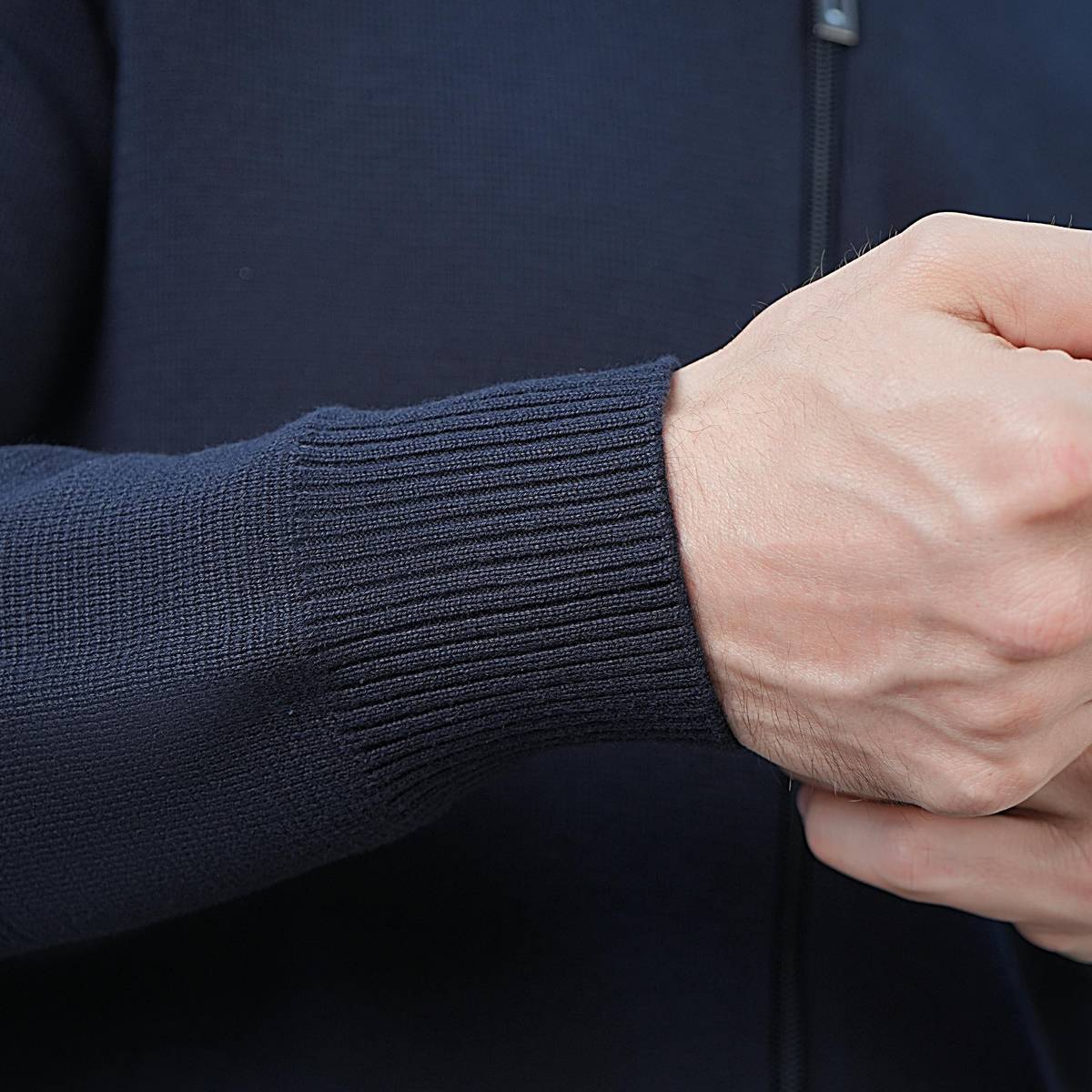 Men's Cotton - Acrylic Texture Stitch Mock Neck Raglan Cardigan - Giordano Online