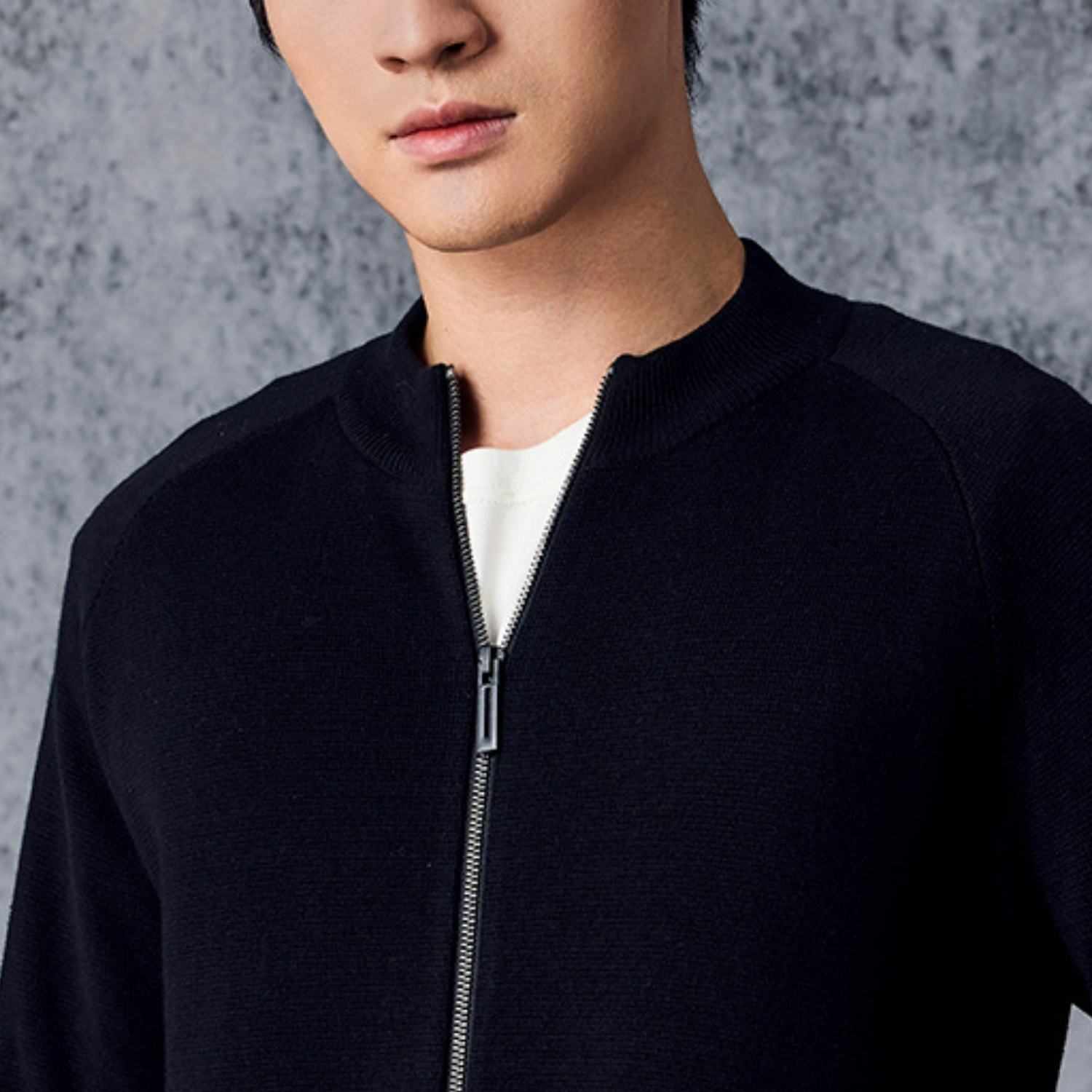Men's Cotton - Acrylic Texture Stitch Mock Neck Raglan Cardigan - Black - Giordano