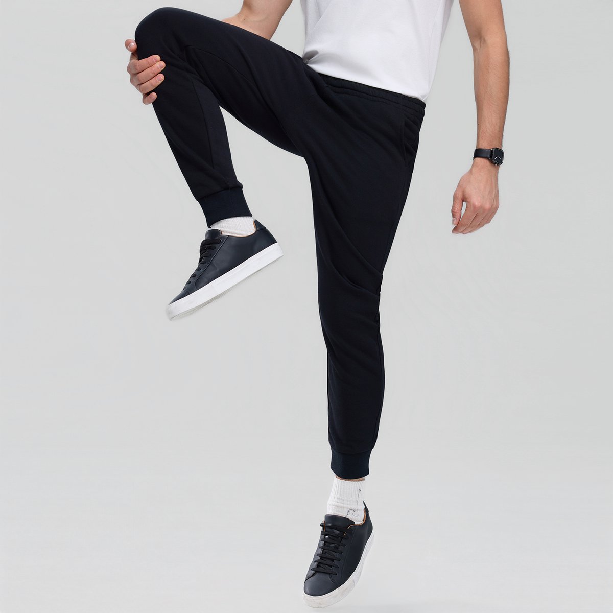 Men's French Terry Mid Rise Slim Taper Jogger - Giordano Online