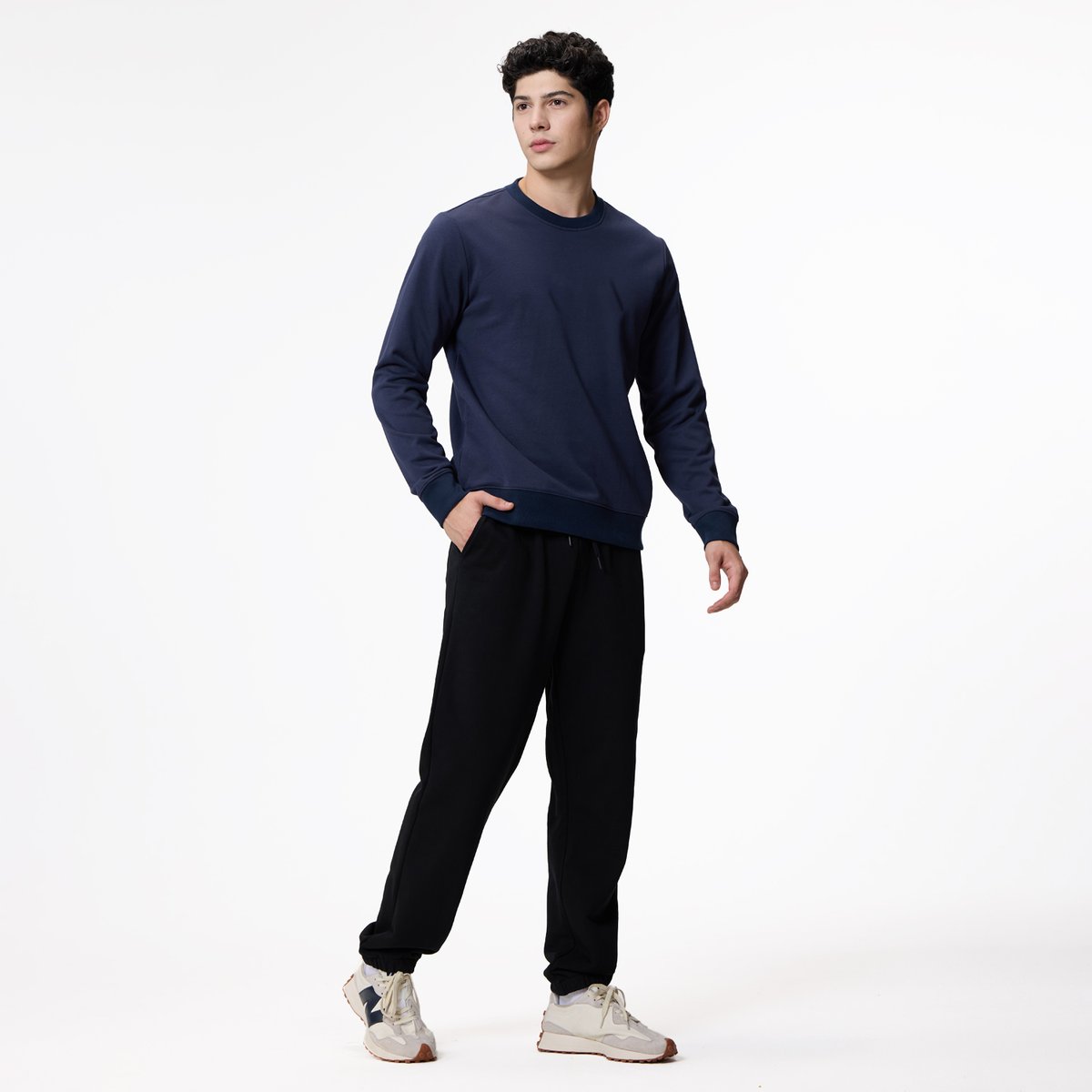 Men's French Tery Crew Neck Long Sleeve Regular Sweatshirt (Beau Monde) - Giordano Online