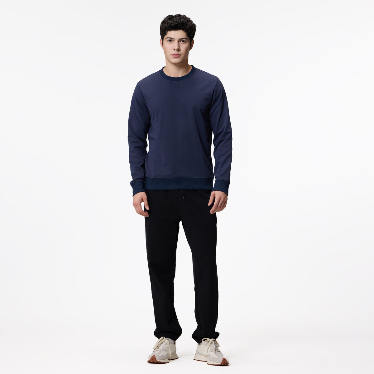 Men's French Tery Crew Neck Long Sleeve Regular Sweatshirt (Beau Monde) - Giordano Online
